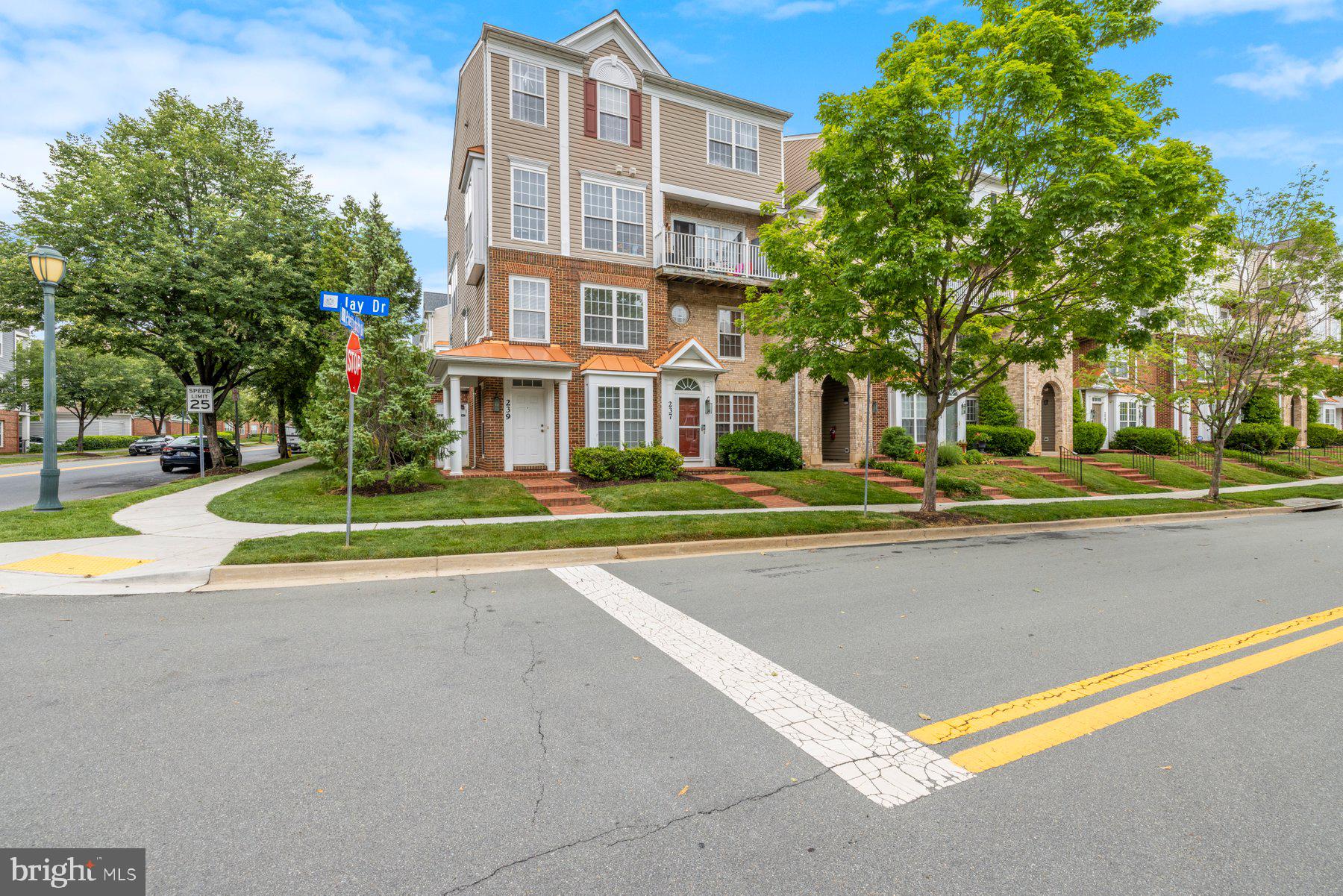 FALLSGROVE - Residential