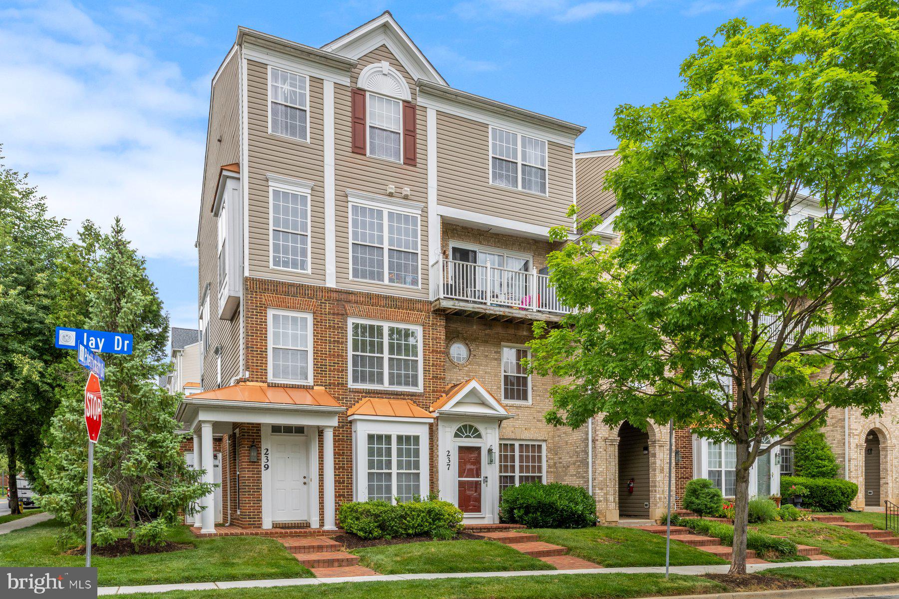 FALLSGROVE - Residential