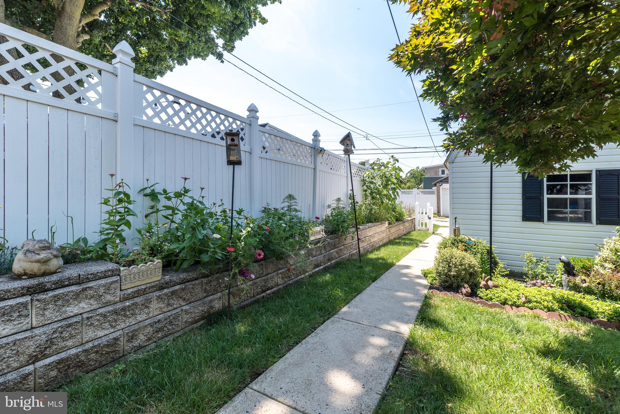 CONSHOHOCKEN - Residential