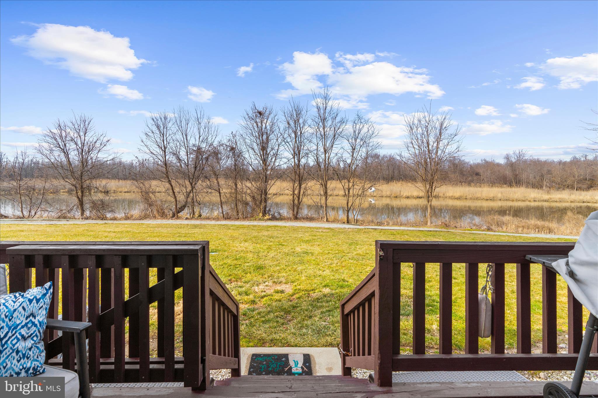 THOMPSON CREEK CONDOS - Residential