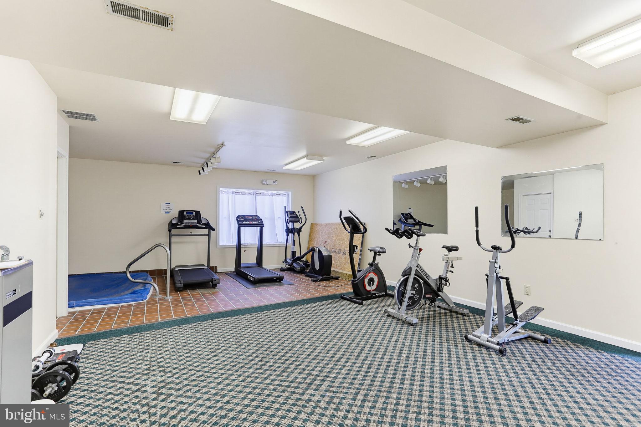 THOMPSON CREEK CONDOS - Residential