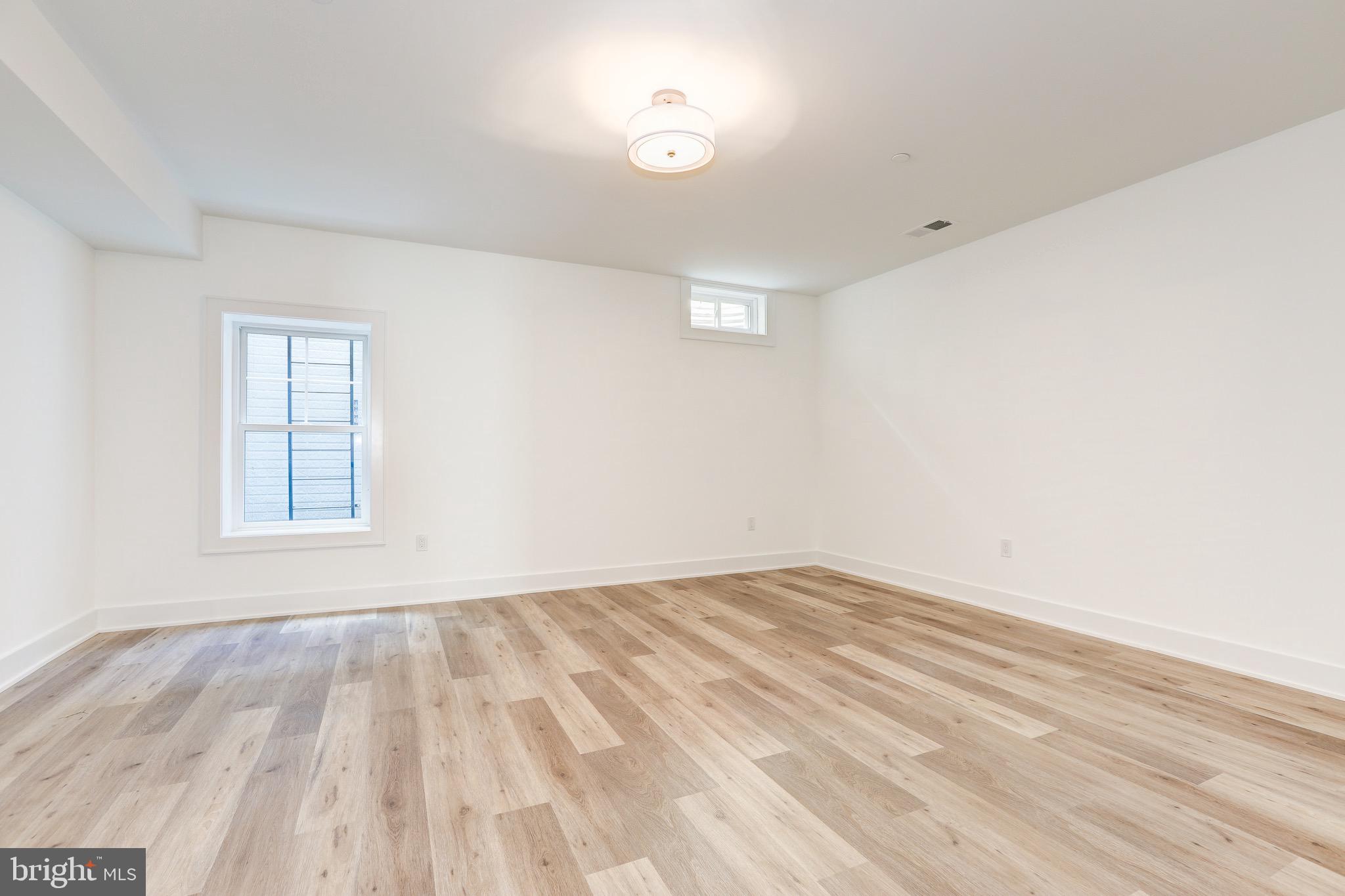 GARRETT PARK ESTATES - Residential