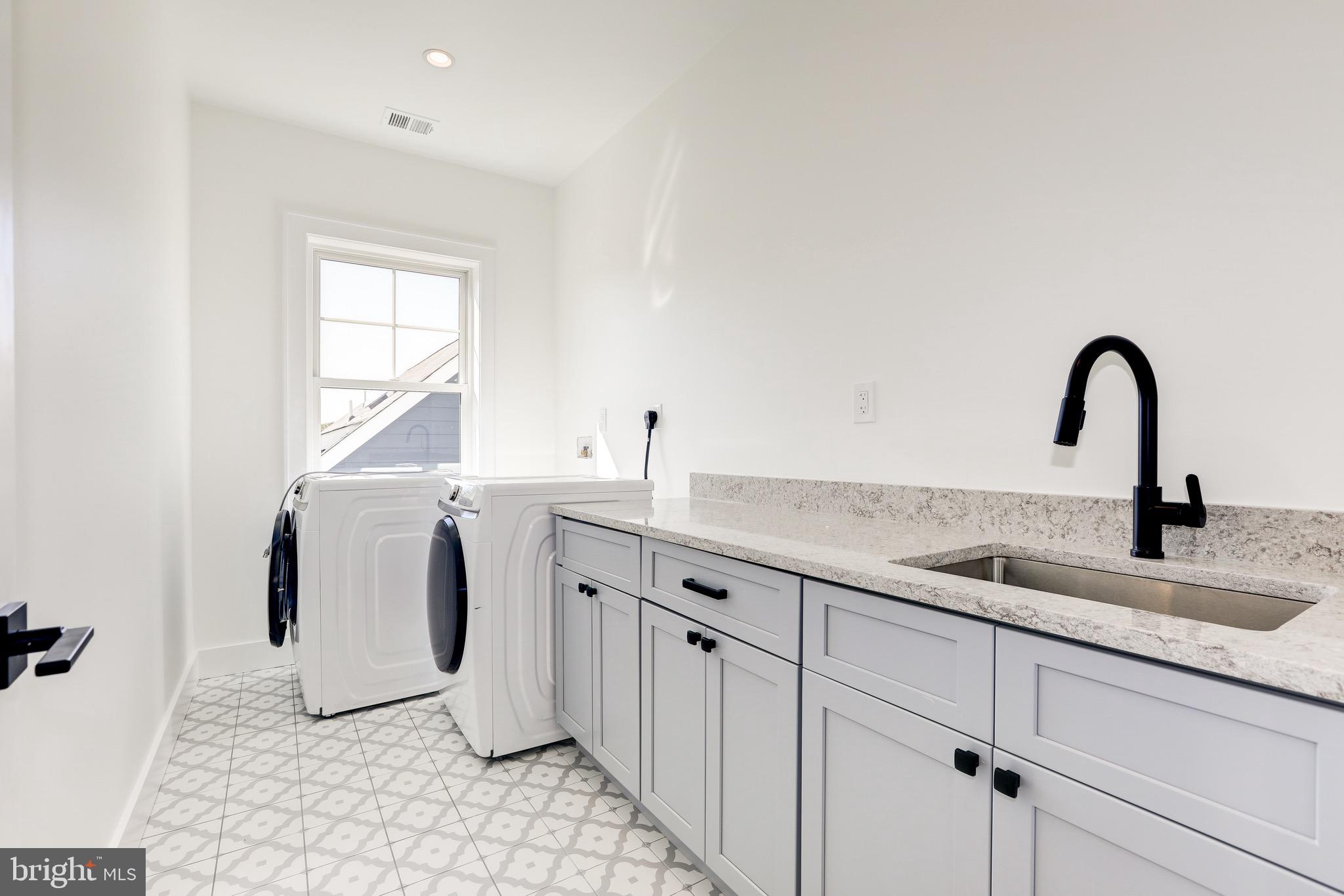 GARRETT PARK ESTATES - Residential
