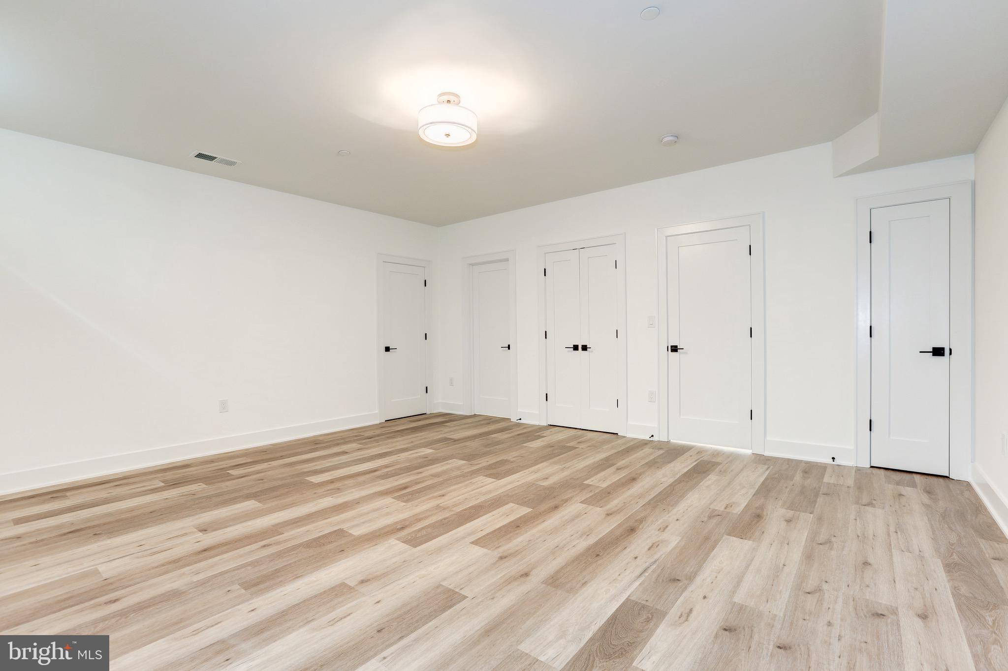 GARRETT PARK ESTATES - Residential