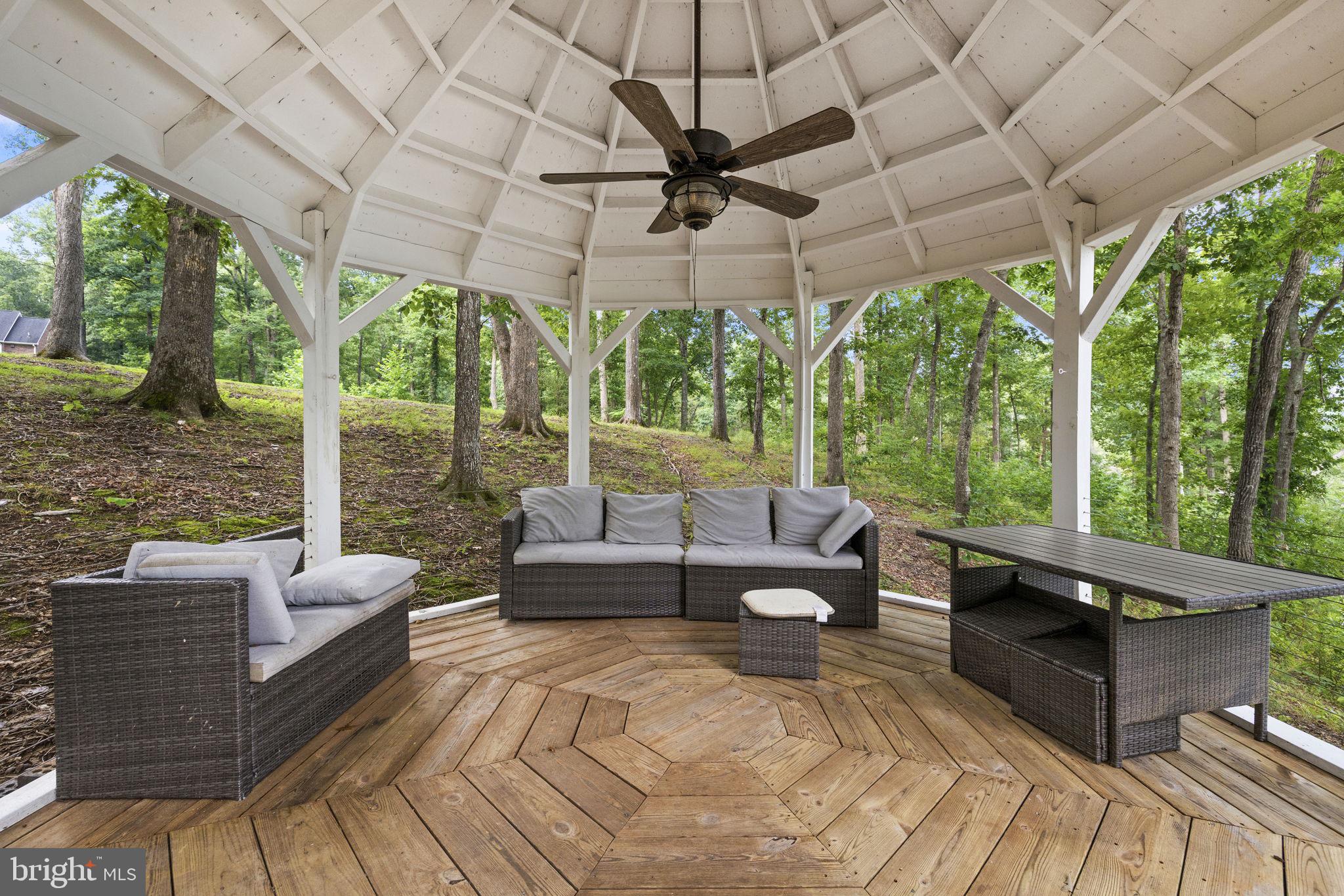 KELLYS LANDING - Residential