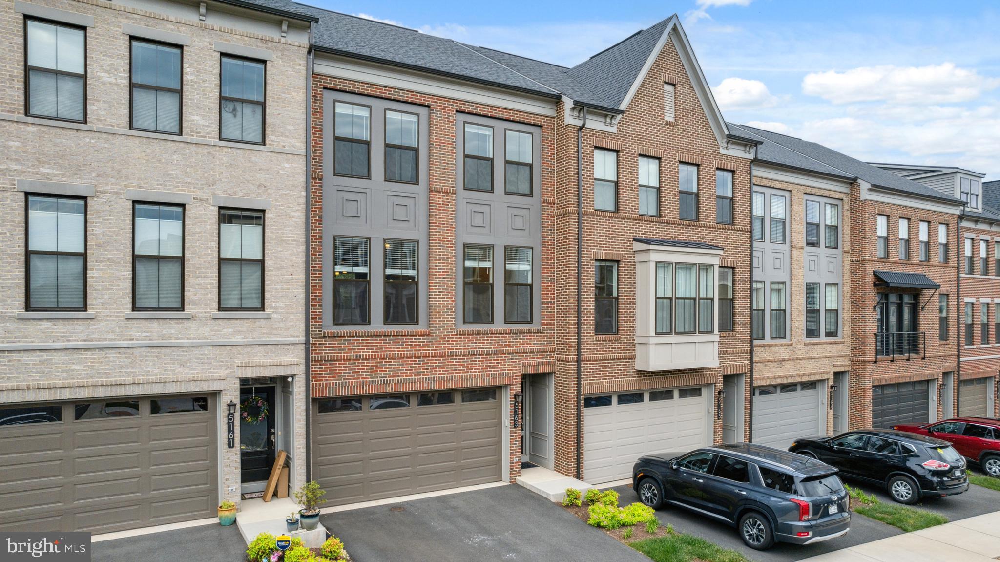 THE RETREAT AT WESTFIELDS - Residential Lease