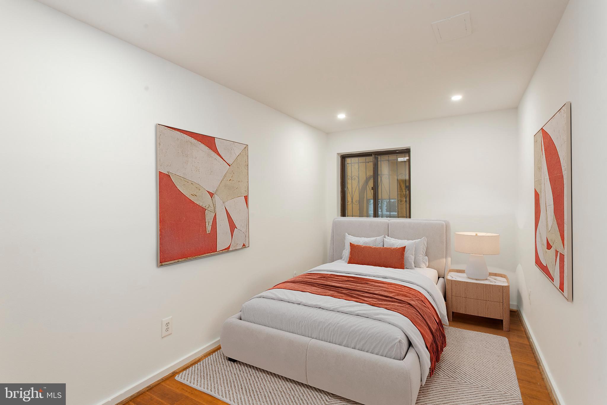 WASHINGTON SQ WEST - Residential