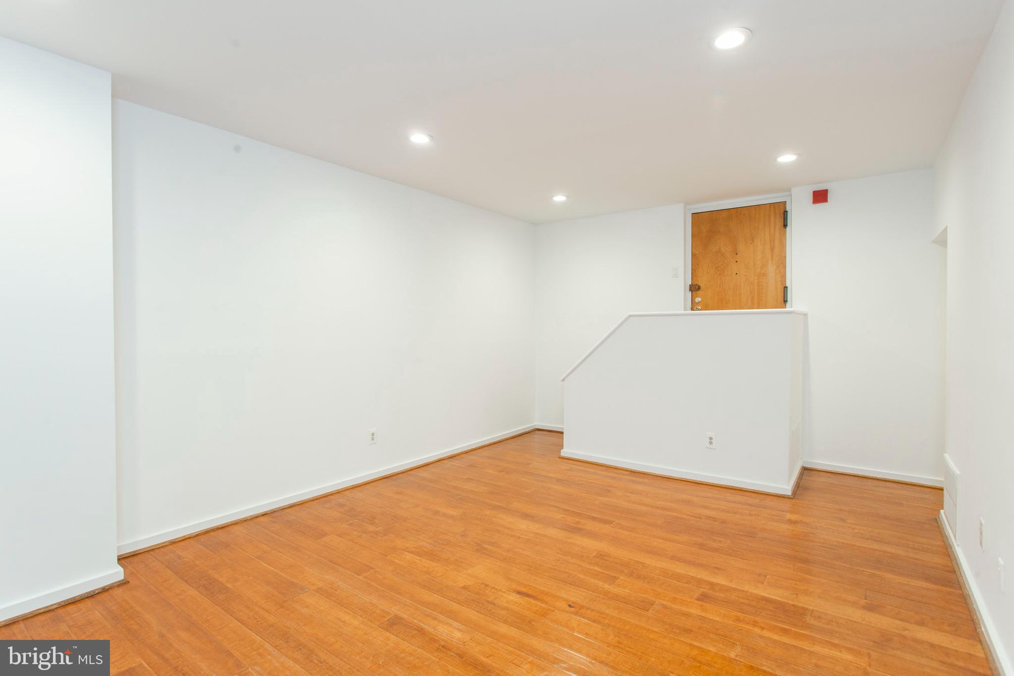 WASHINGTON SQ WEST - Residential