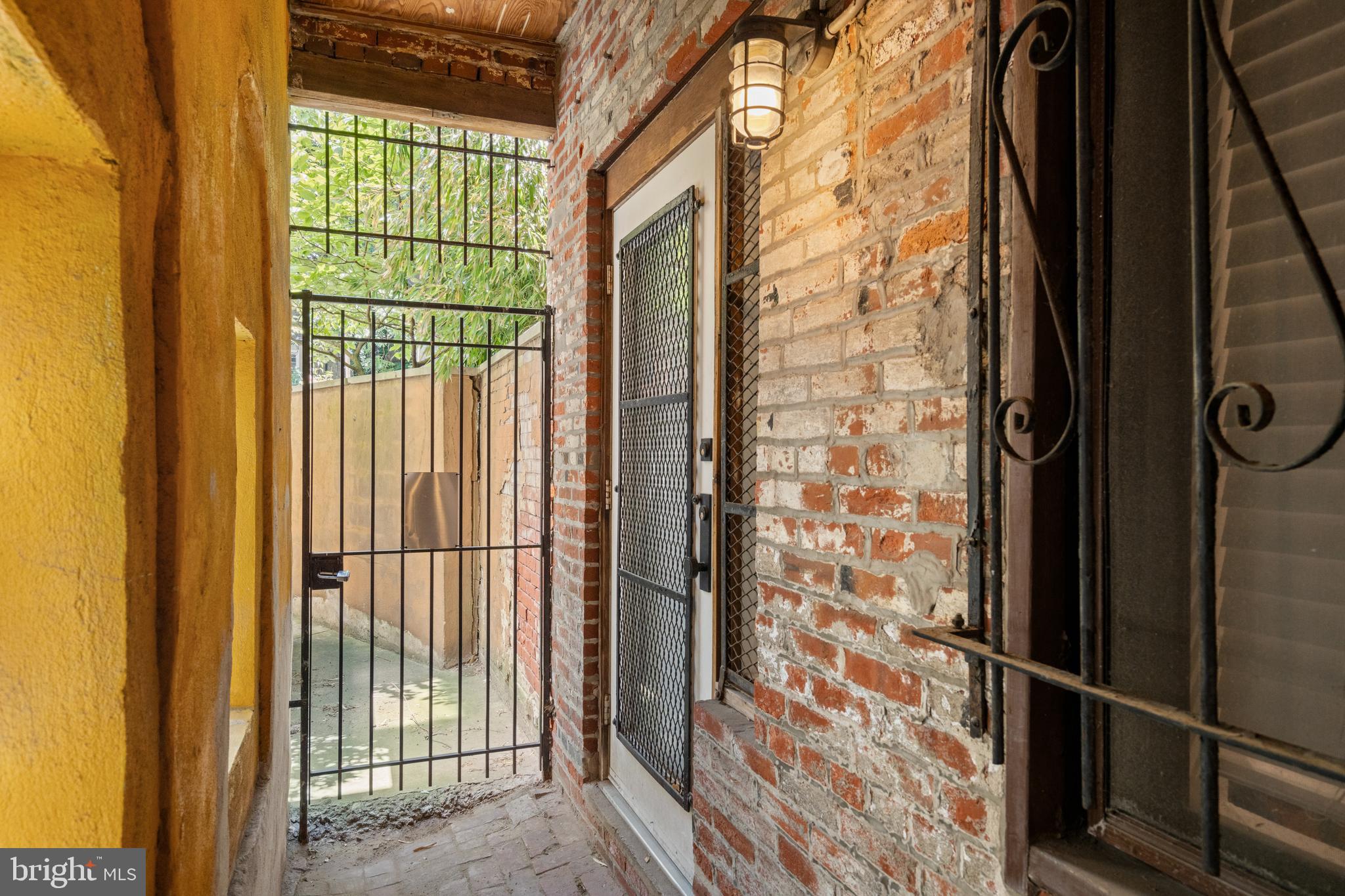 WASHINGTON SQ WEST - Residential