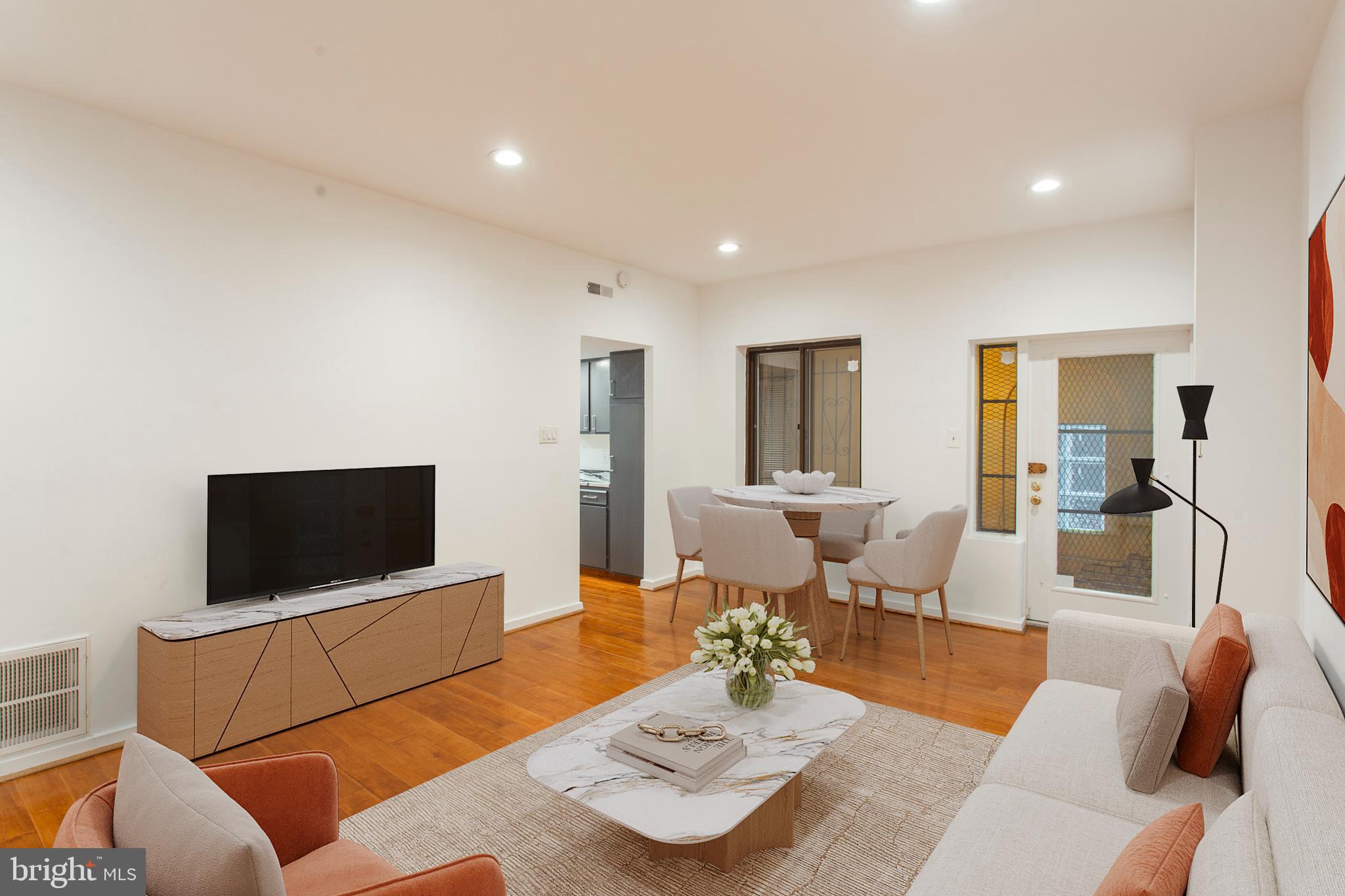 WASHINGTON SQ WEST - Residential