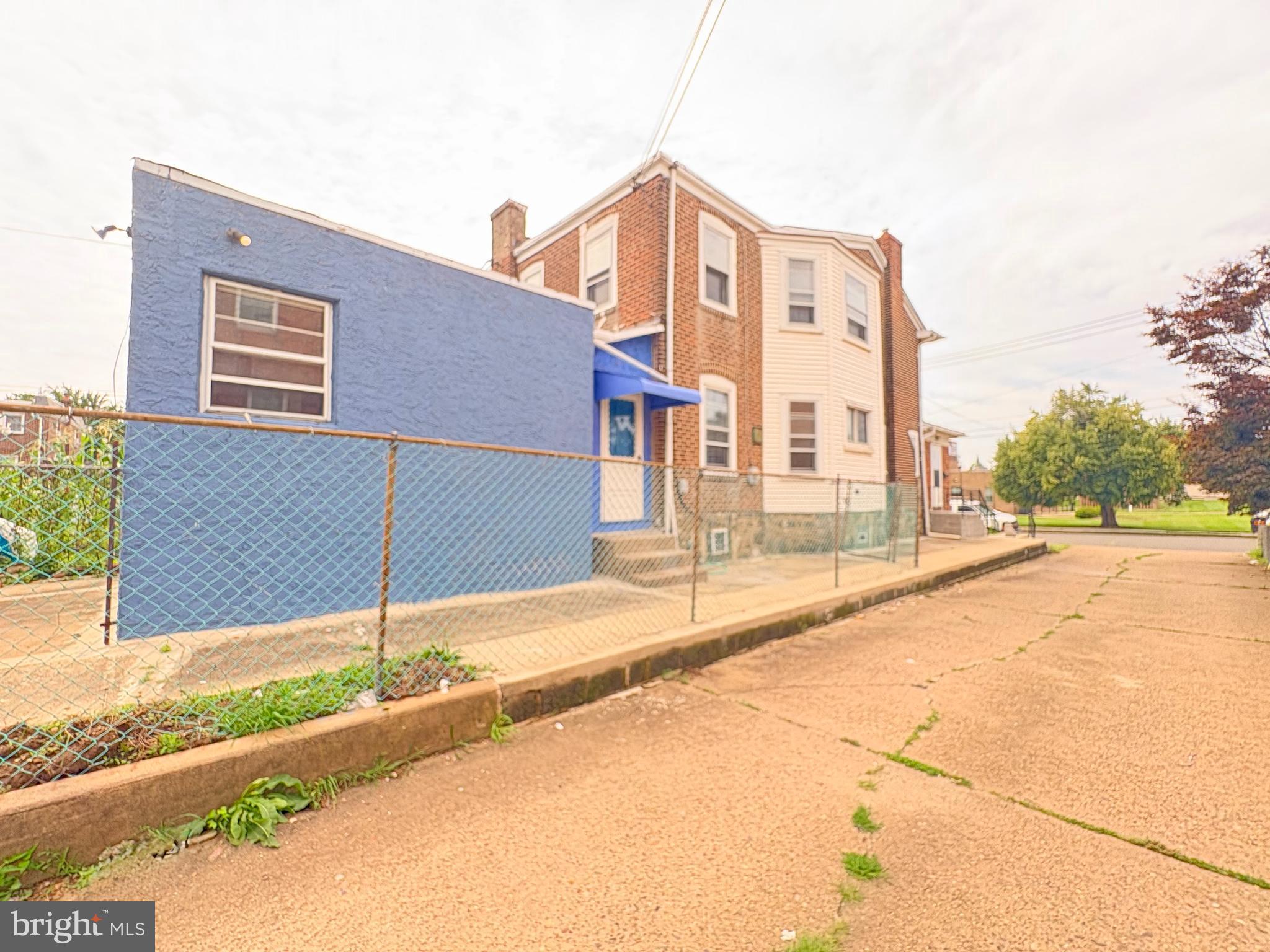 CASTOR GARDENS - Residential