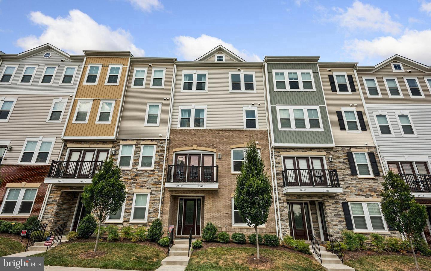 Elegant Townhouse in Sought-After Stone Mill Corner
This stunning four-level end-unit townhouse is nestled in the highly desirable Stone Mill Corner community, offering an exceptional blend of comfort, convenience, and modern living. Featuring three spacious bedrooms, 2.5 bathrooms, and a rear-entry garage, this home is designed for both style and functionality.
The beautifully appointed gourmet kitchen boasts sleek modern cabinetry, granite countertops, stainless steel appliances, and a generously sized island, perfect for cooking and entertaining. As a corner unit, this home benefits from additional windows and French doors, filling the space with abundant natural light.
Stone Mill Corner offers a wealth of amenities, including a dog park, basketball and tennis courts, a fitness center, swimming pool, clubhouse, and more. This home is ideally located just across the street from these fantastic recreational facilities. Outdoor enthusiasts will appreciate the jogging and walking paths, while families will love the tot lots and playgrounds.
Conveniently situated near major commuter routes, shopping centers, and dining options, this townhouse provides the perfect balance of accessibility and quality of life. Whether you're seeking an active, amenity-rich community or a stylish, well-located home, this property offers the best of both worlds.
Don’t miss the opportunity to make this exceptional residence your own!