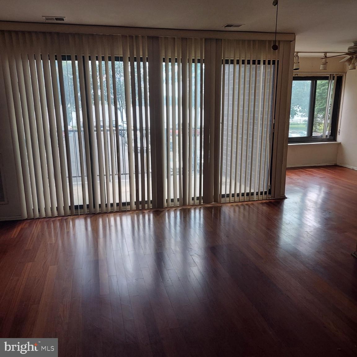BAKERS BAY CONDOMINIUMS - Residential