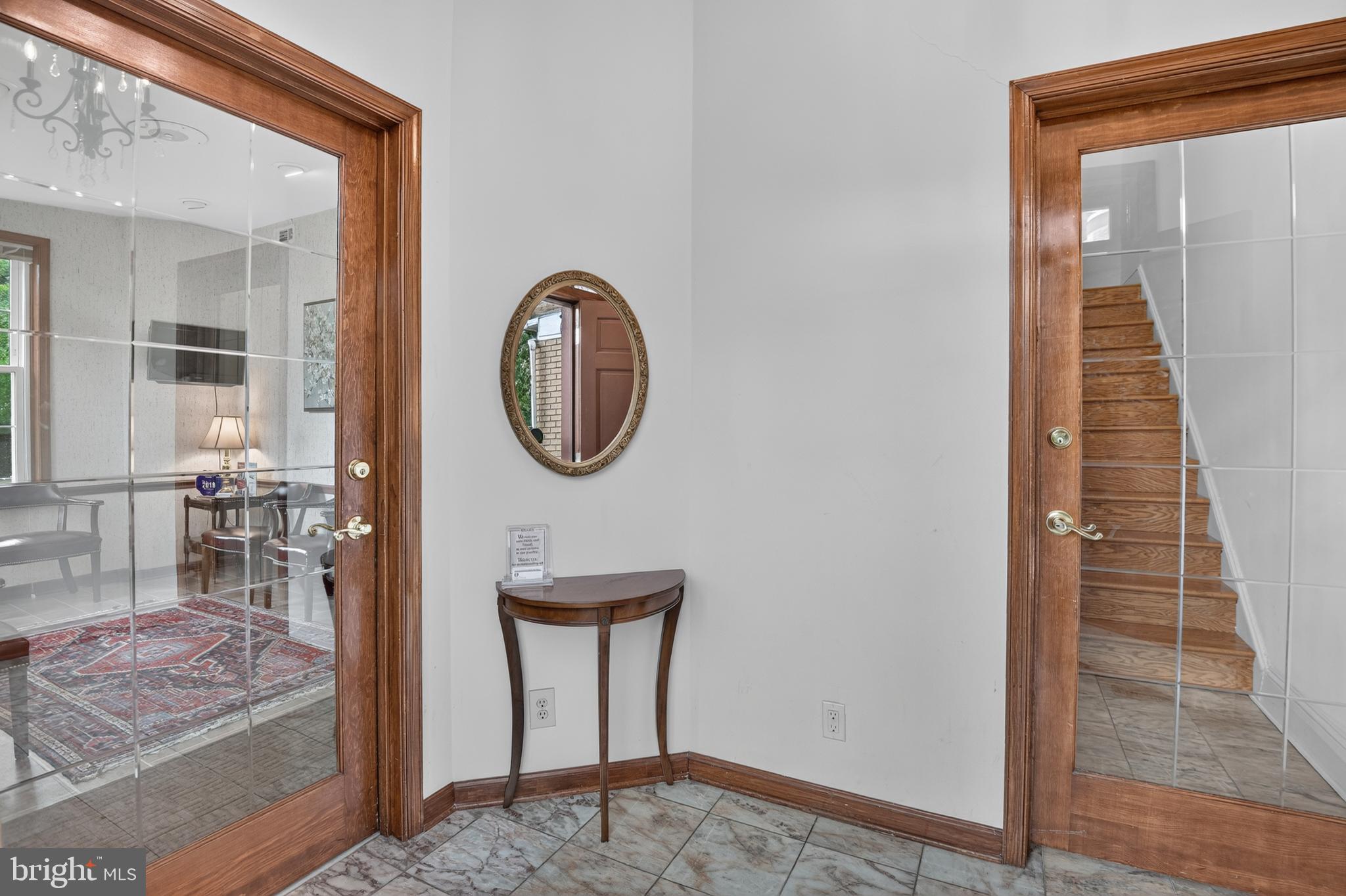 VAN NESS - Residential Income