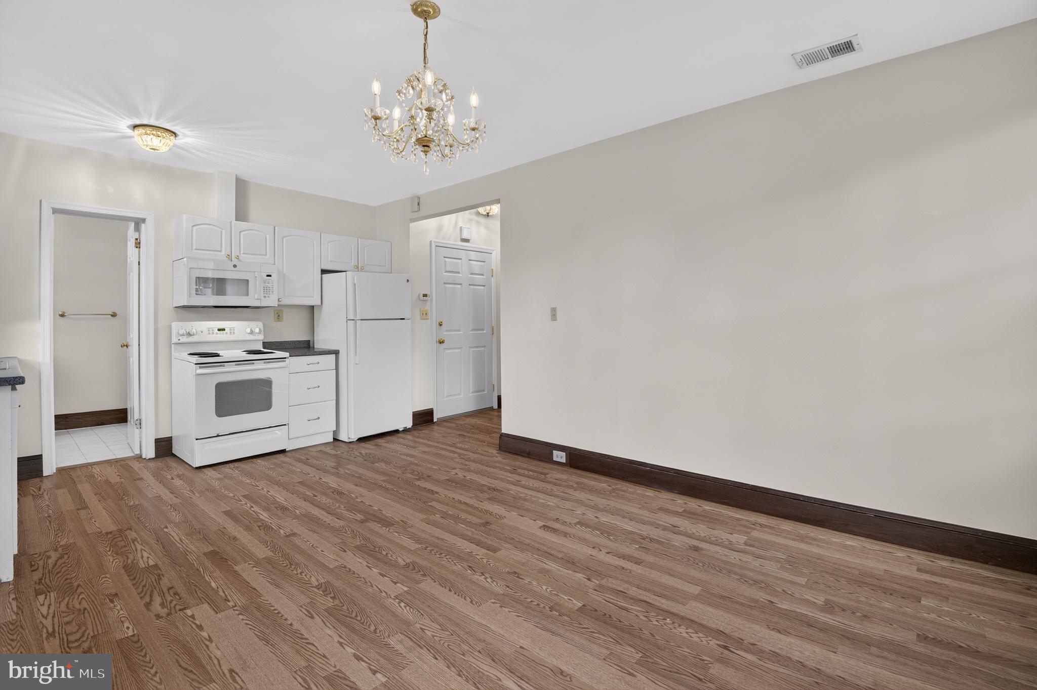 VAN NESS - Residential Income
