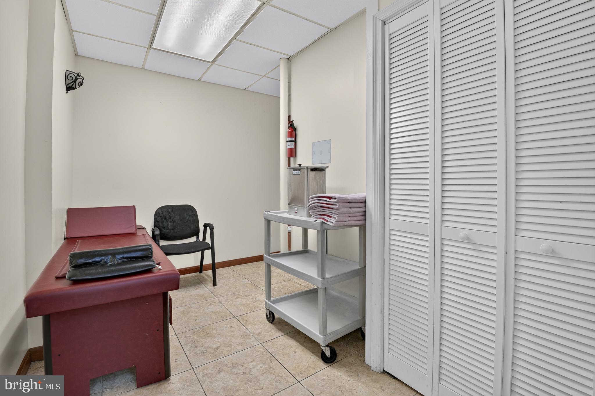 VAN NESS - Residential Income