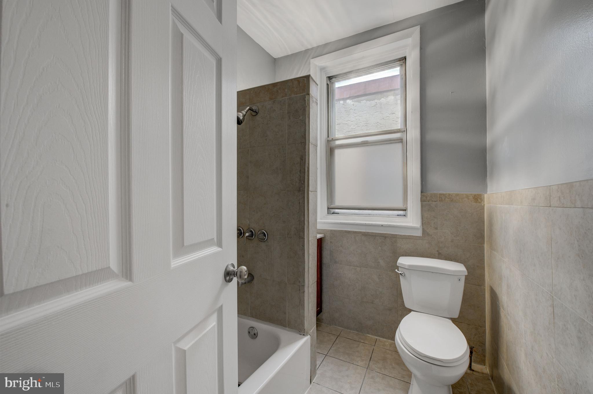 STRAWBERRY MANSION - Residential