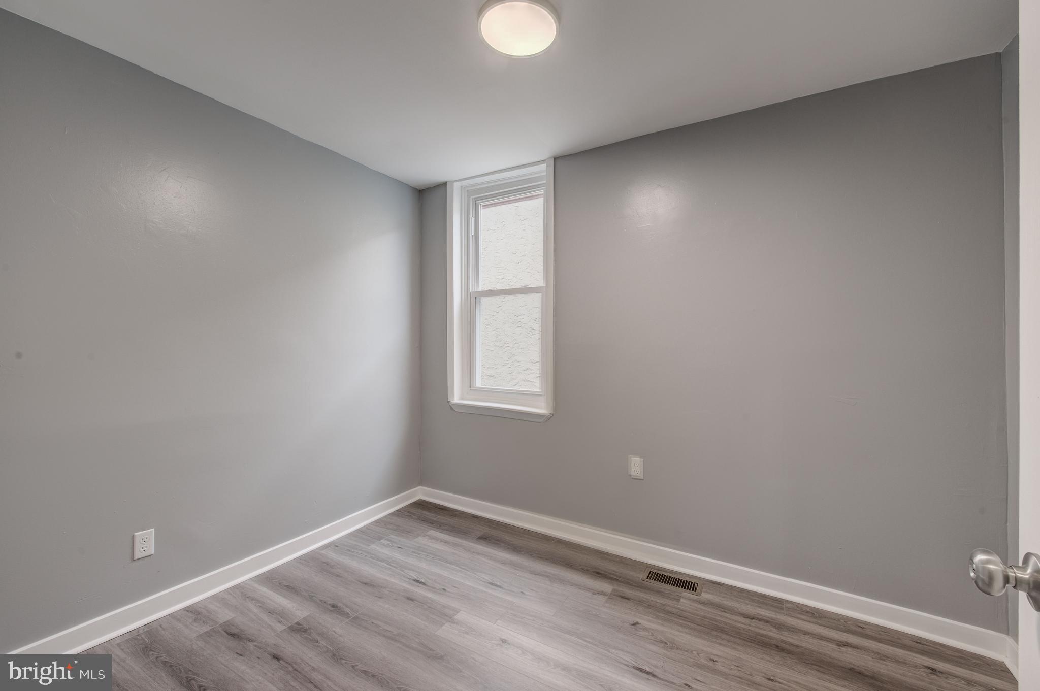 STRAWBERRY MANSION - Residential