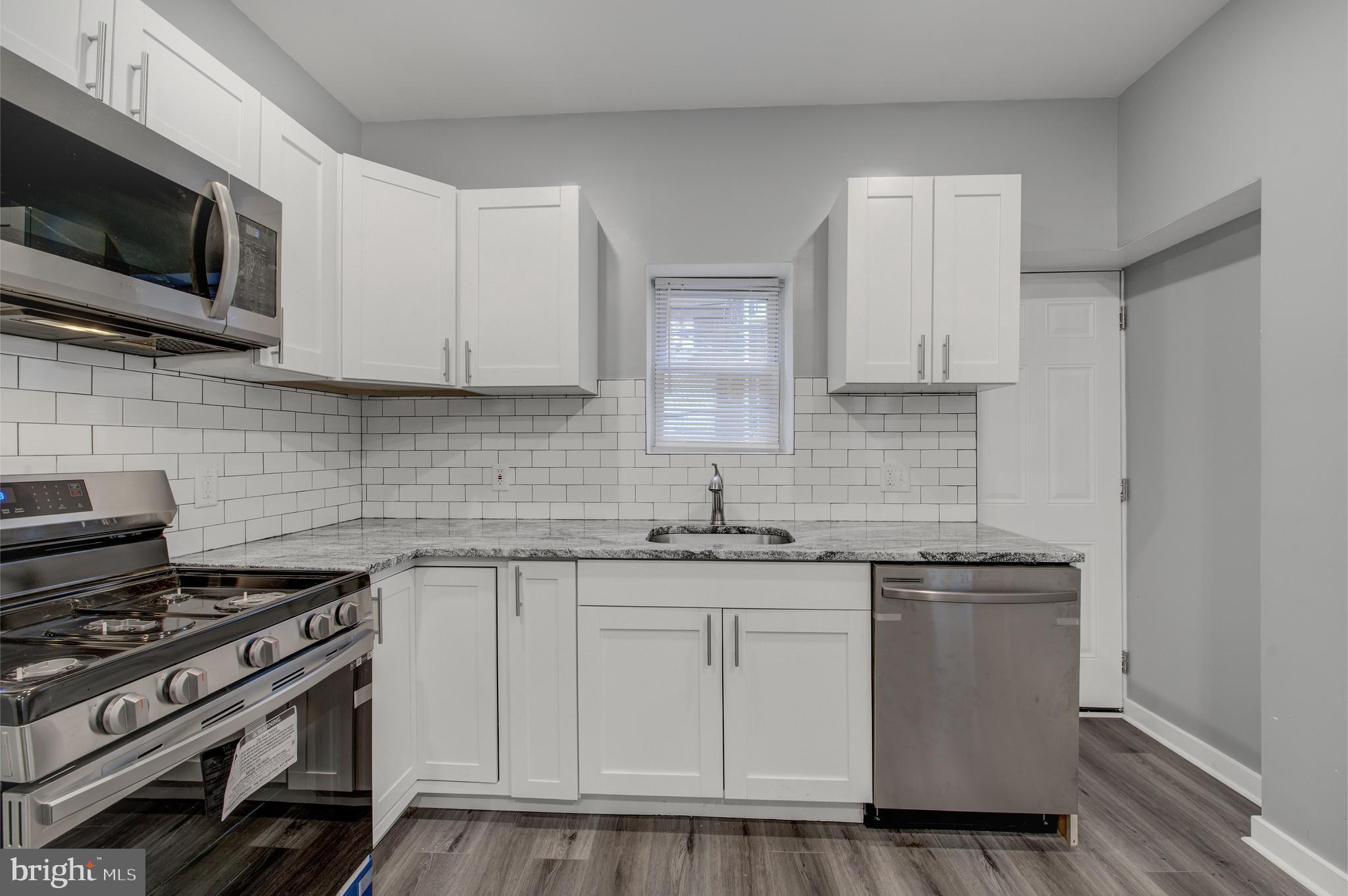 STRAWBERRY MANSION - Residential
