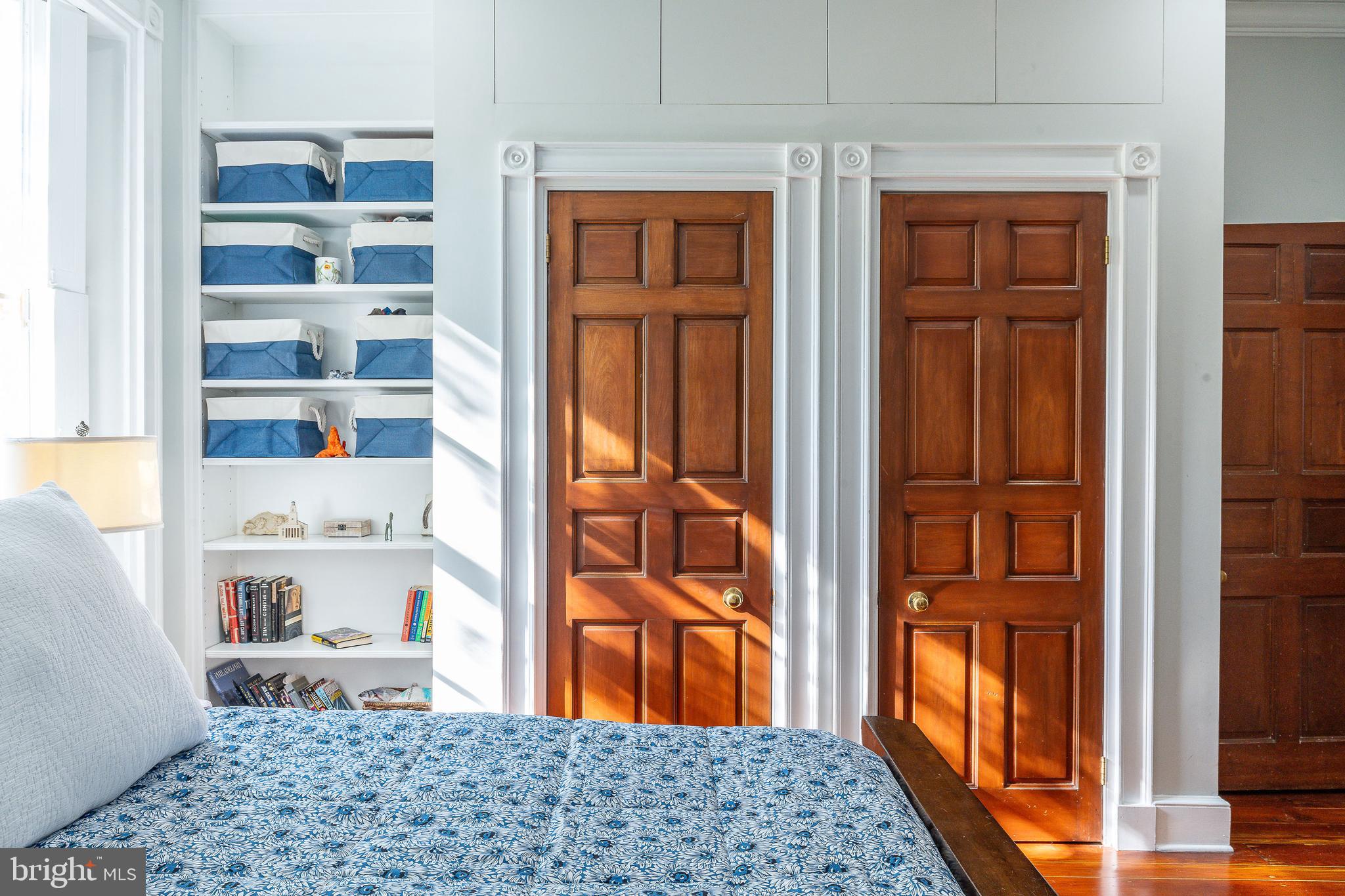 SOCIETY HILL - Residential