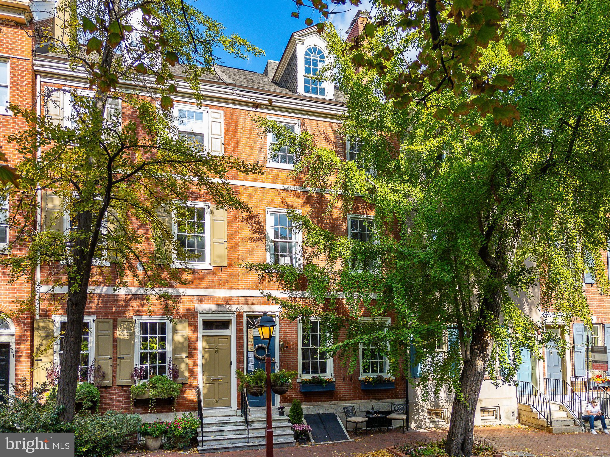 SOCIETY HILL - Residential