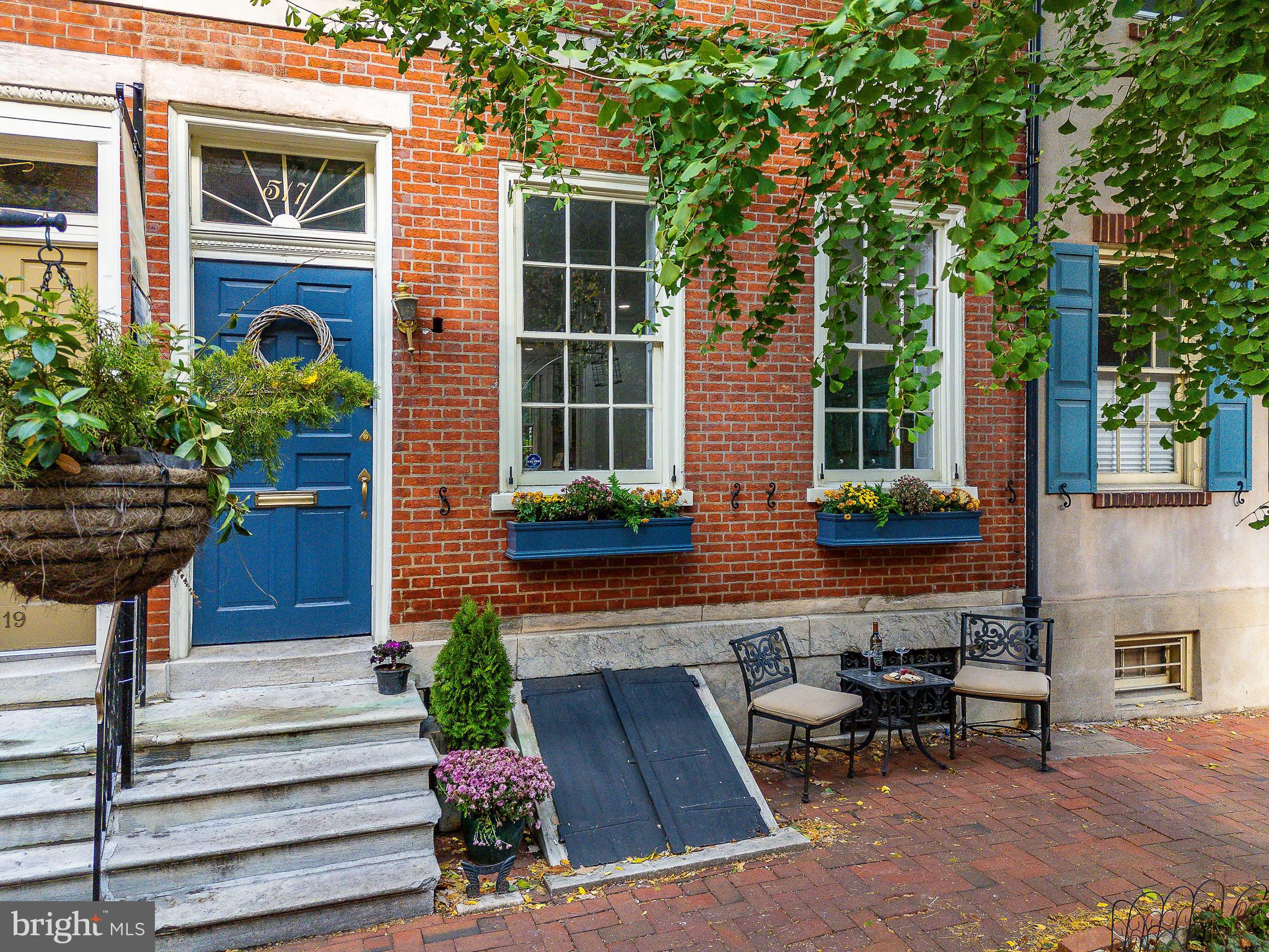 SOCIETY HILL - Residential