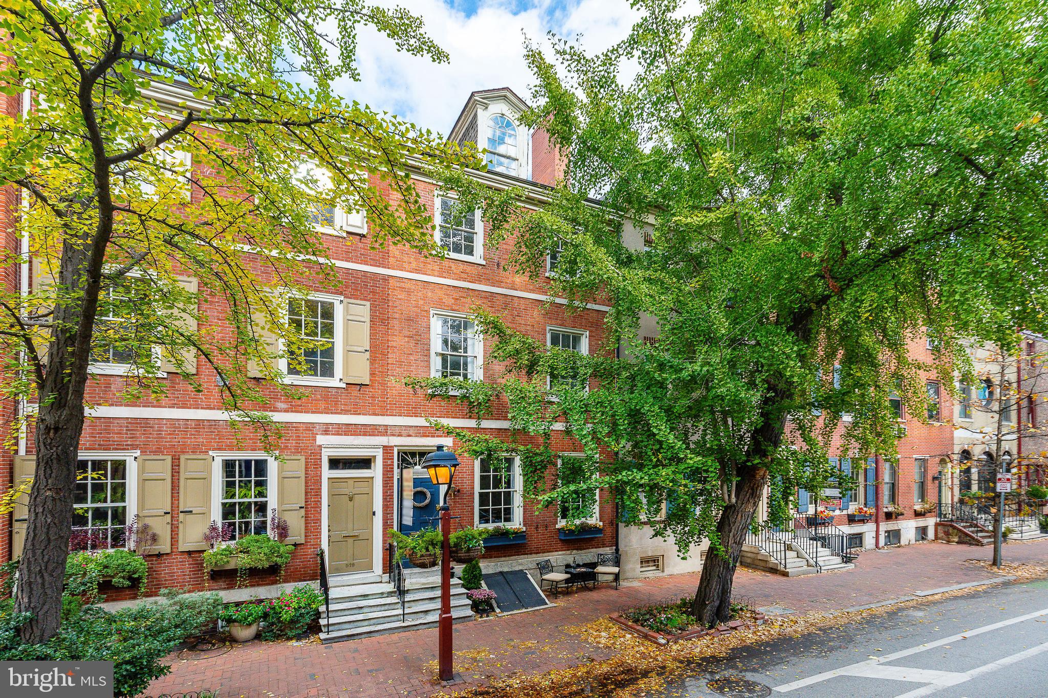 SOCIETY HILL - Residential