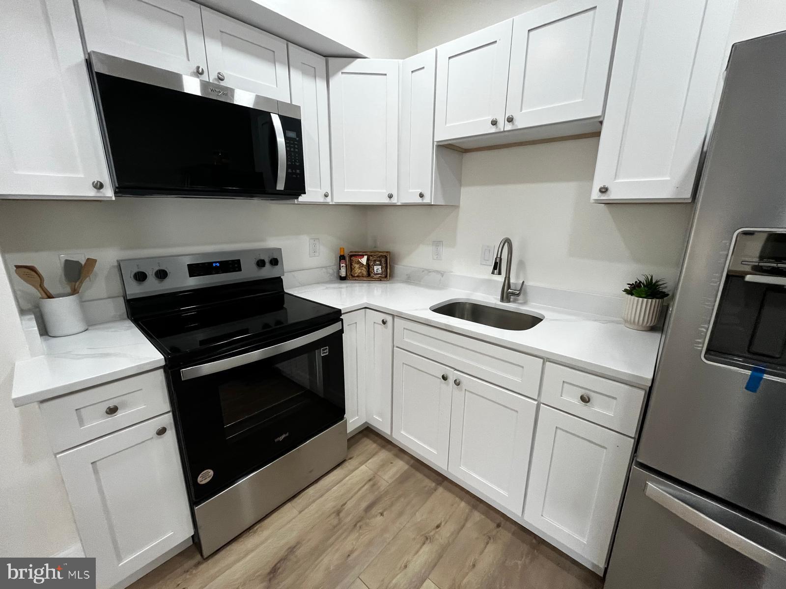 BIDDLE STREET - Residential