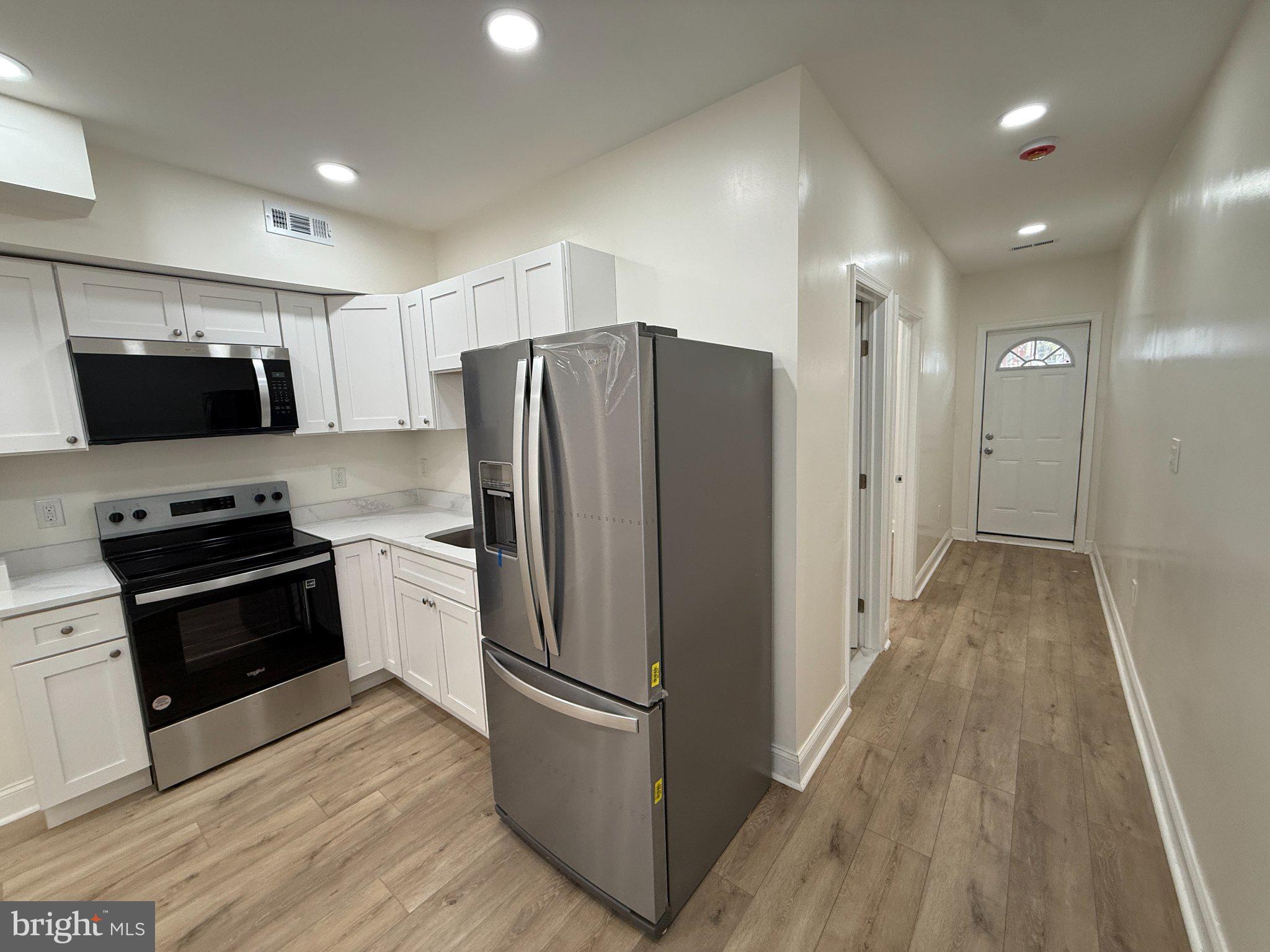 BIDDLE STREET - Residential