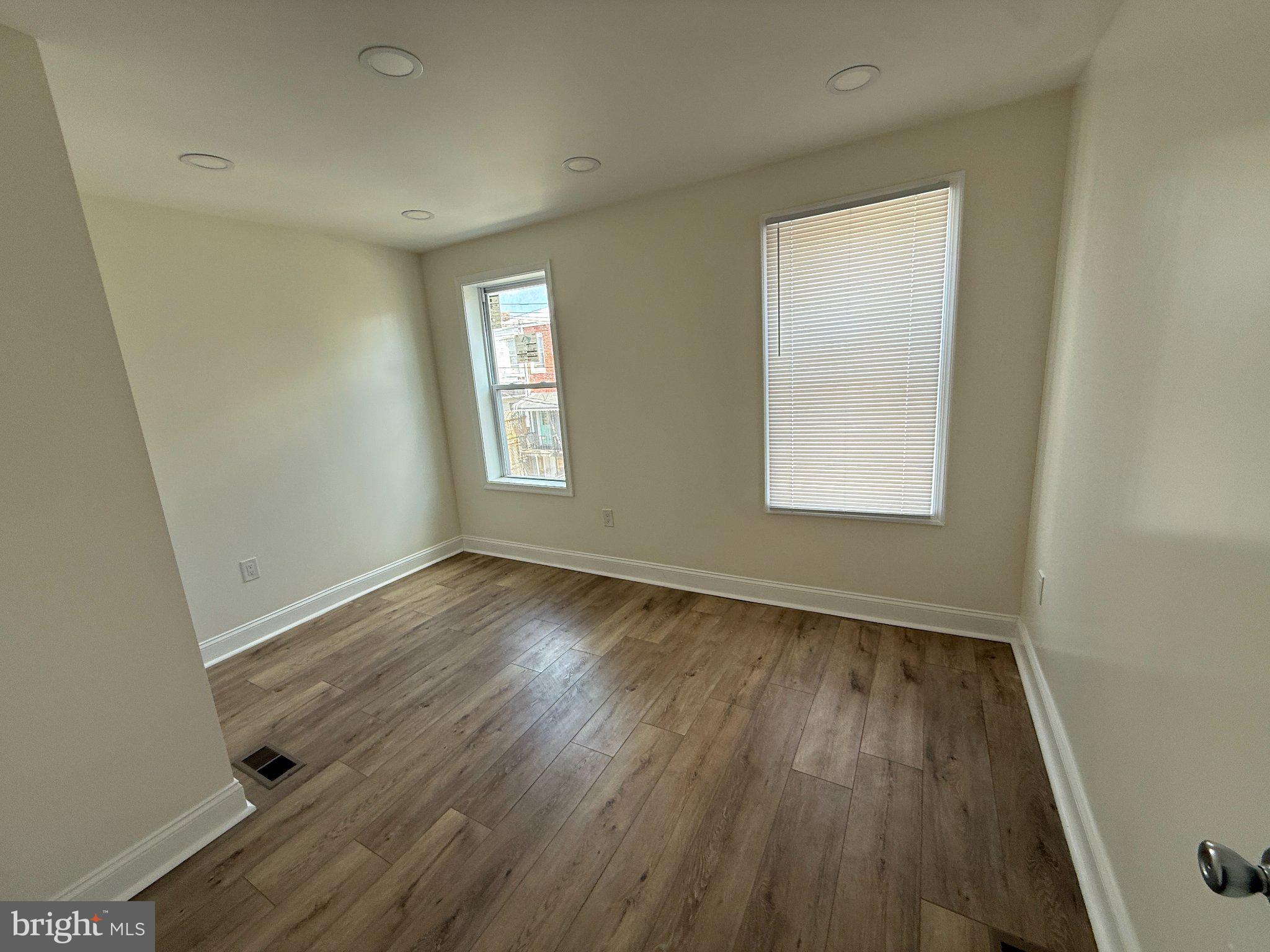 BIDDLE STREET - Residential