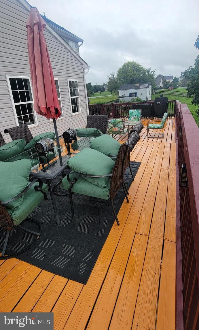 SPRUCE HILL ESTATES - Residential