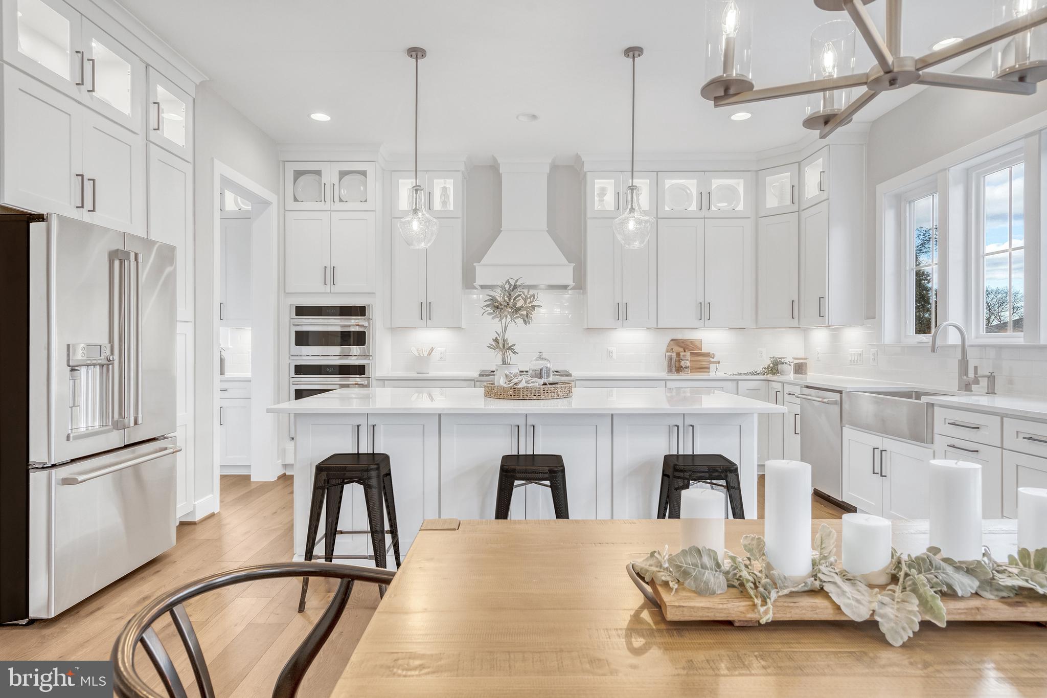 PIMMIT HILLS - Residential