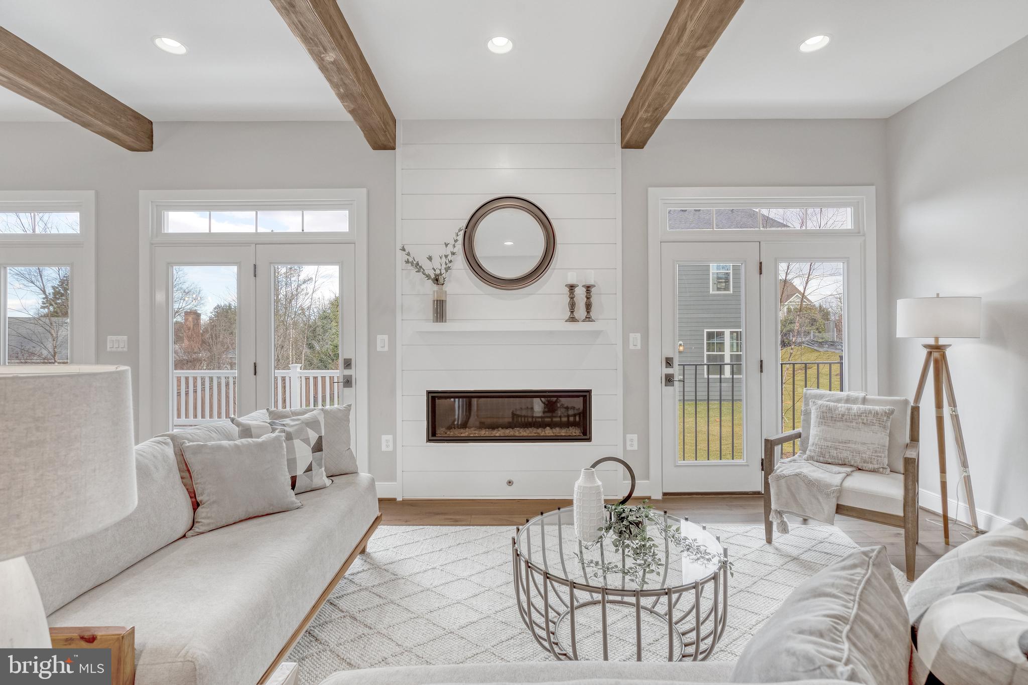 PIMMIT HILLS - Residential