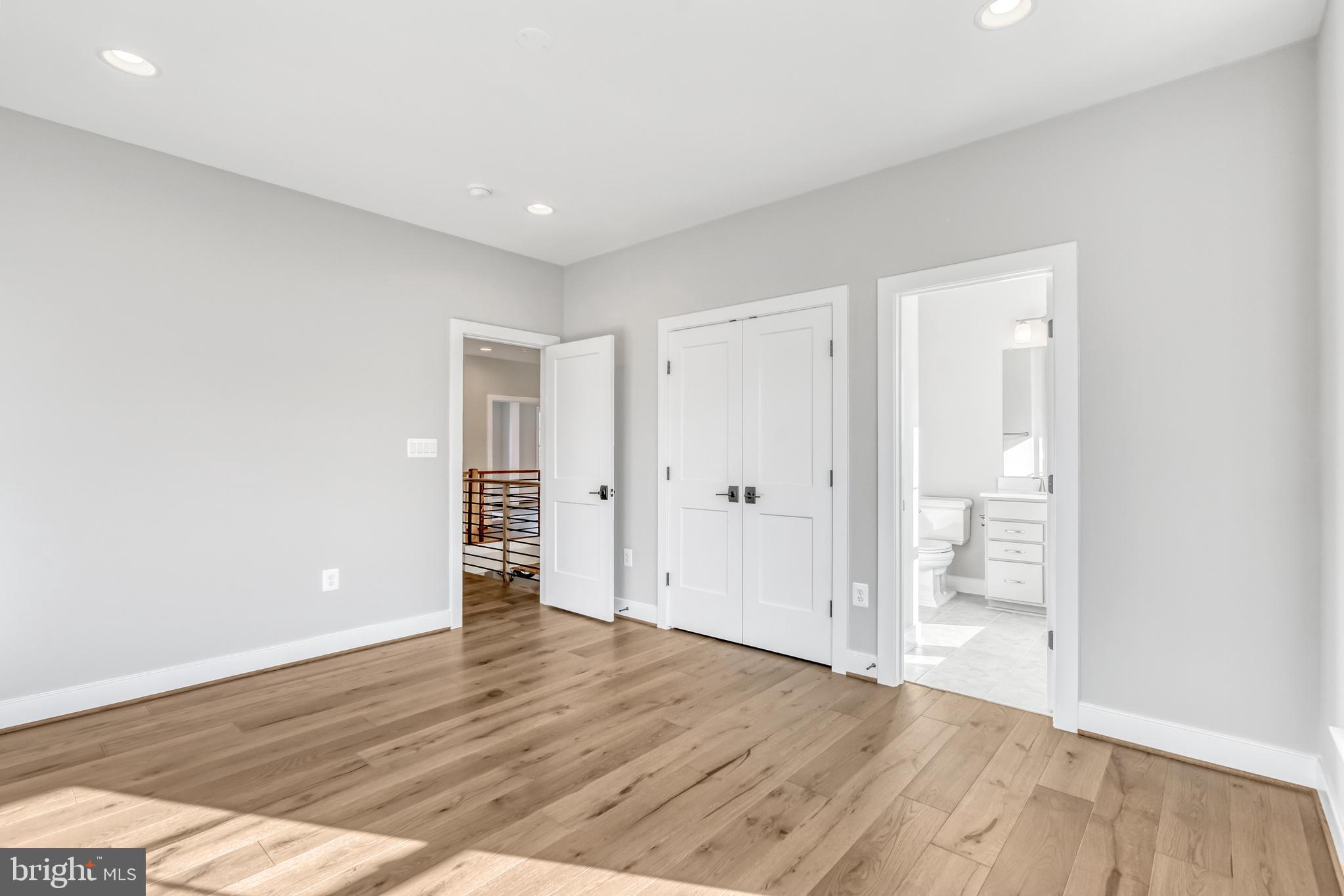 PIMMIT HILLS - Residential