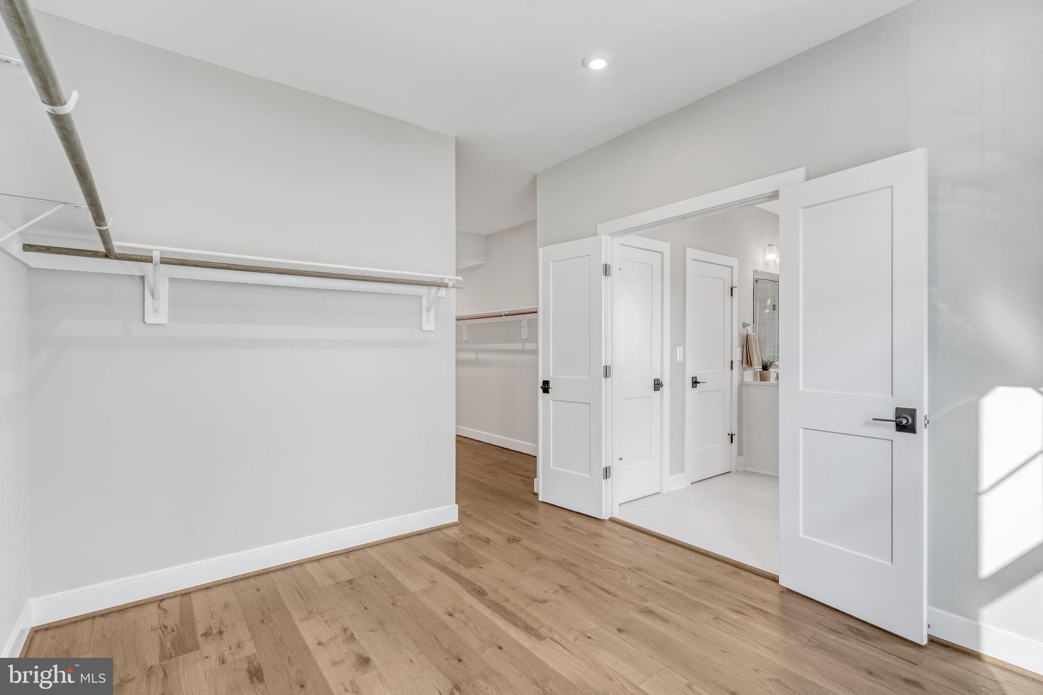 PIMMIT HILLS - Residential