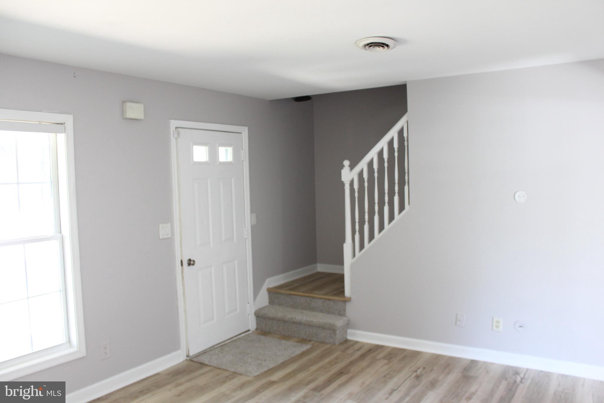LAUREL HILLS NORTH - Residential