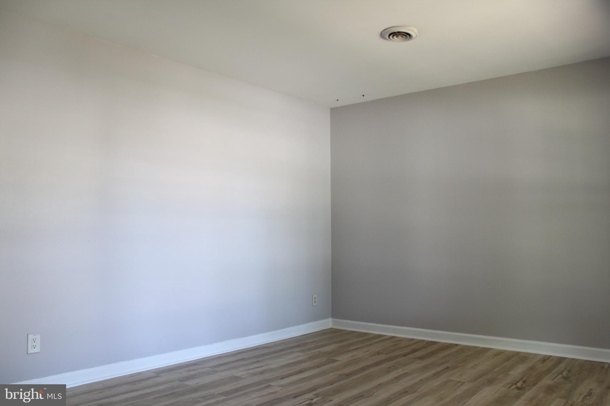 LAUREL HILLS NORTH - Residential