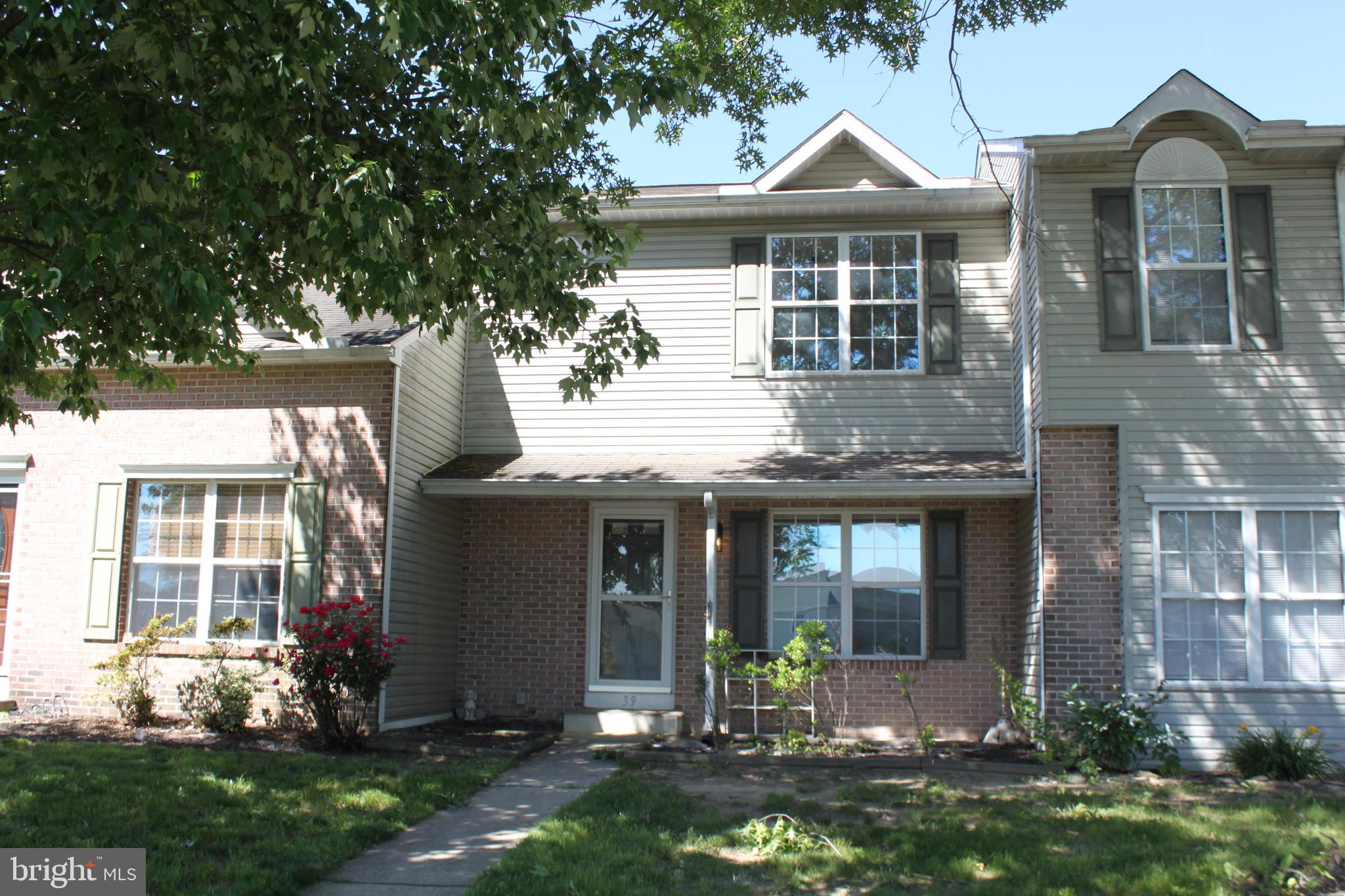 LAUREL HILLS NORTH - Residential