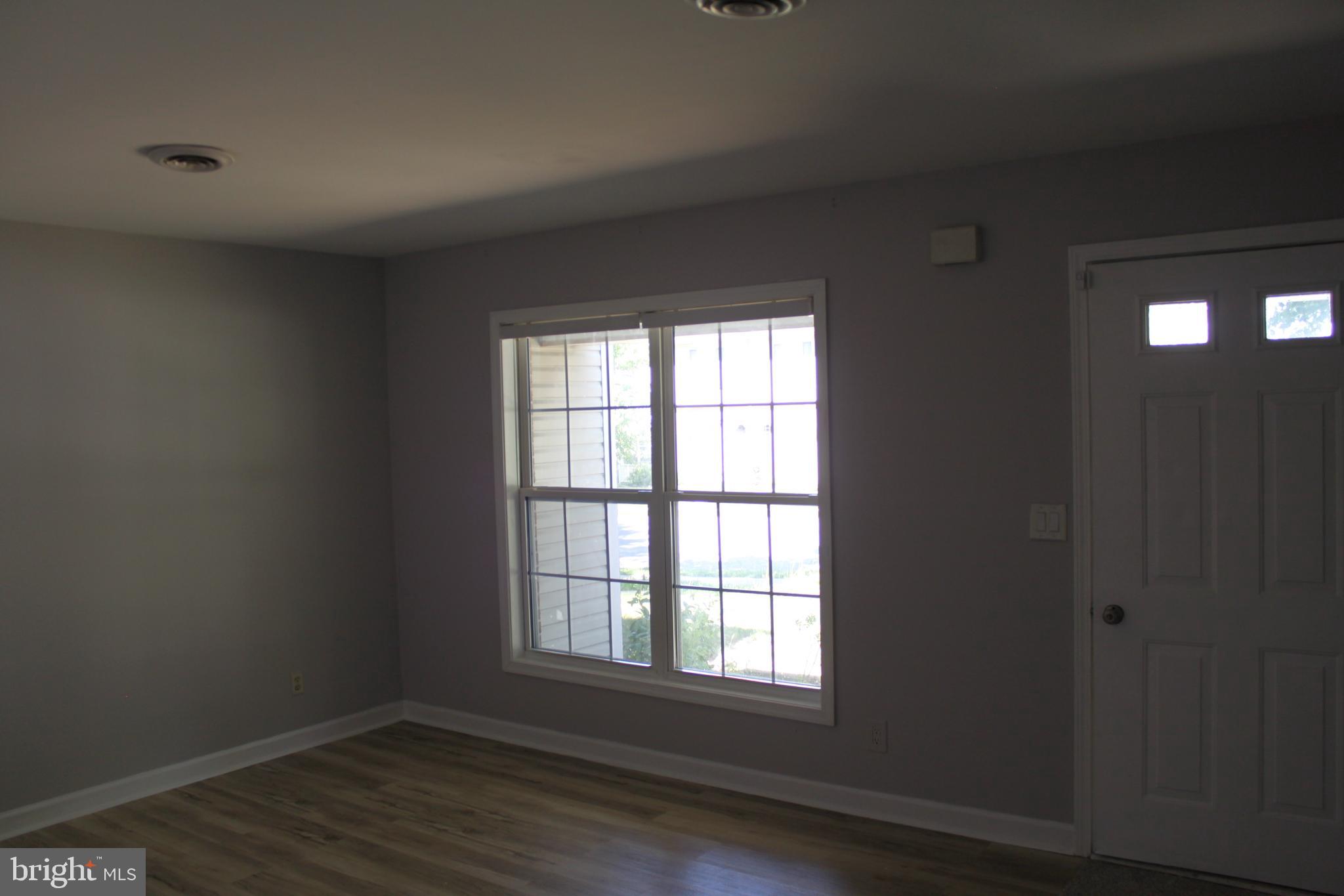 LAUREL HILLS NORTH - Residential