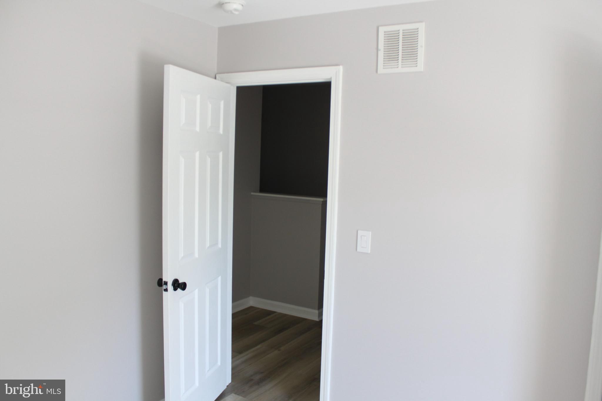 LAUREL HILLS NORTH - Residential