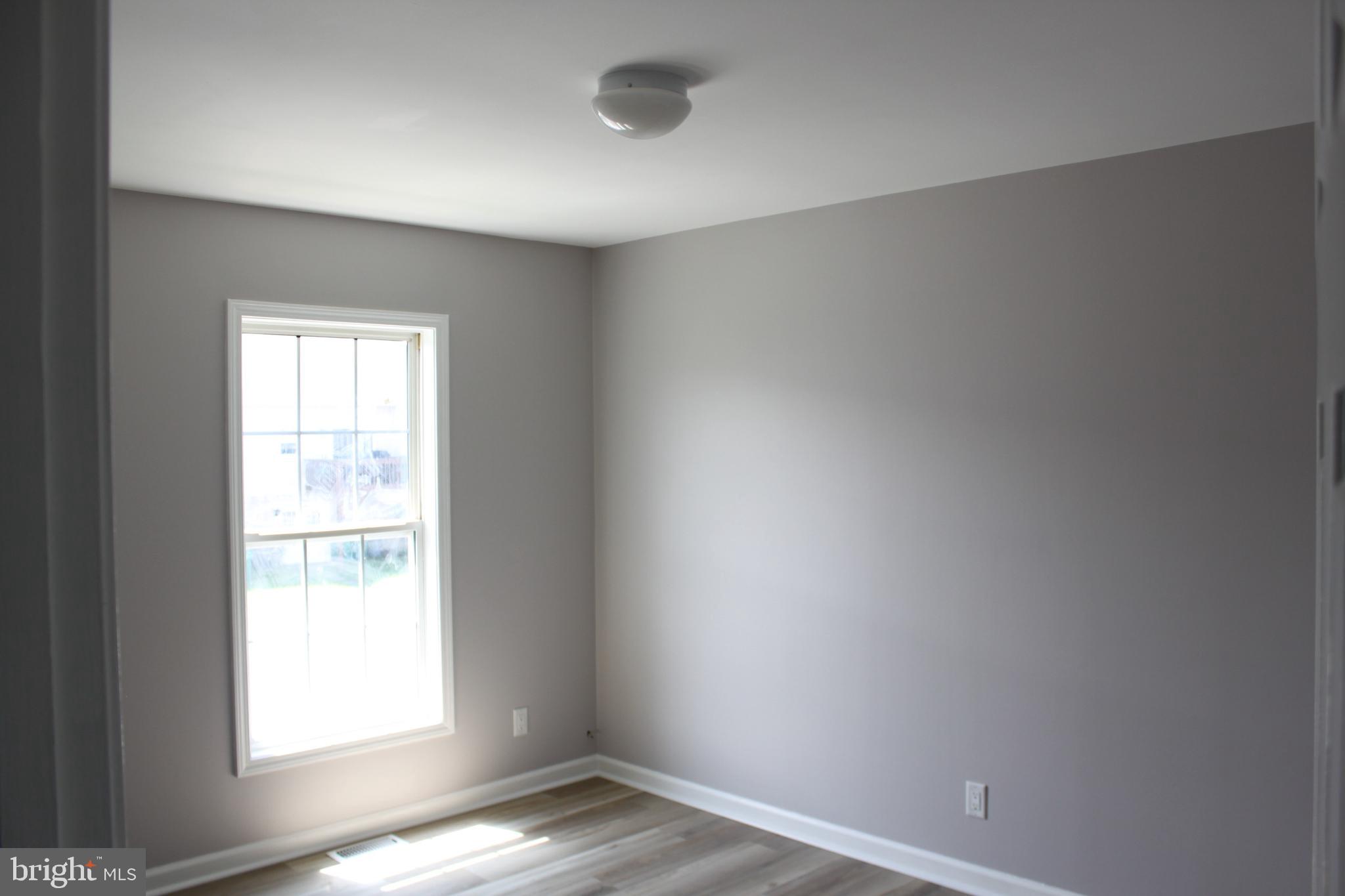 LAUREL HILLS NORTH - Residential