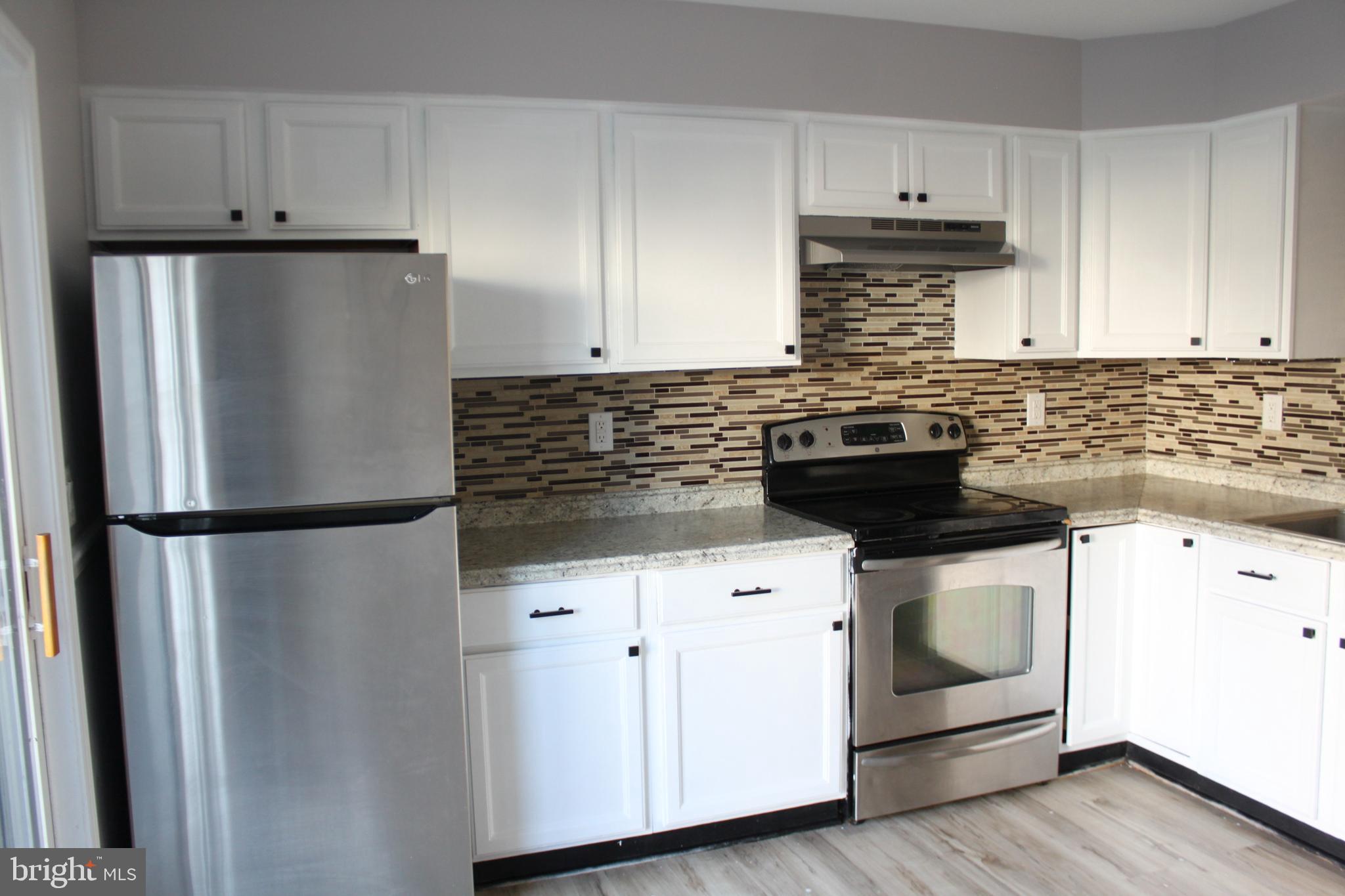 LAUREL HILLS NORTH - Residential