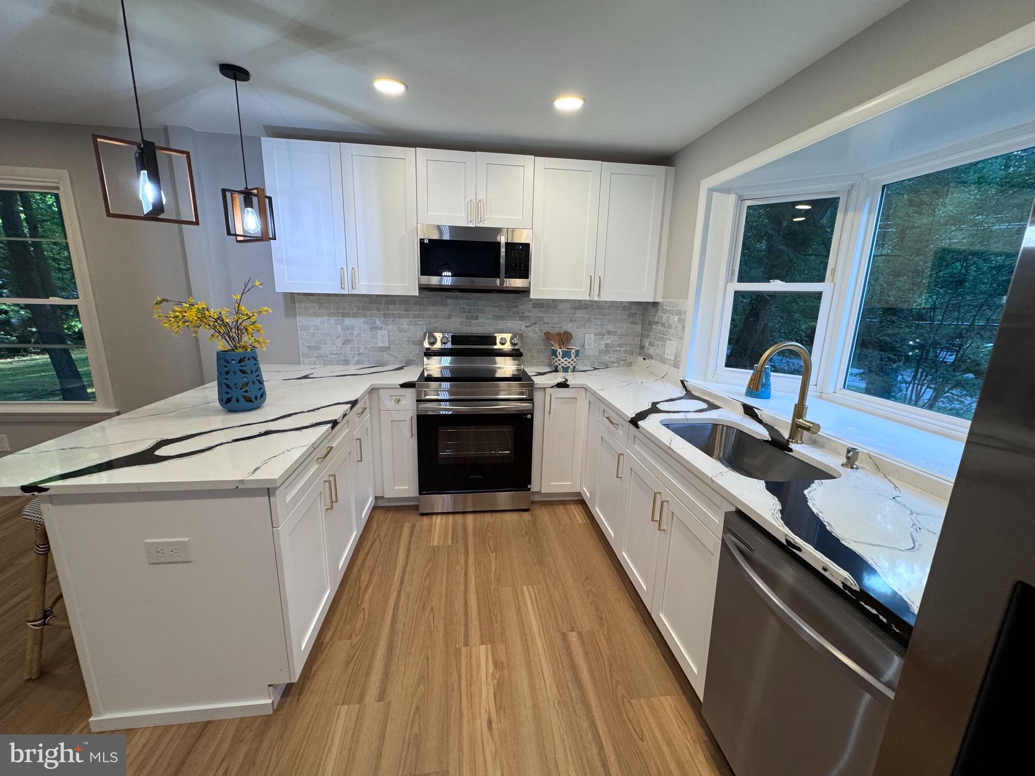 DRUM POINT - Residential