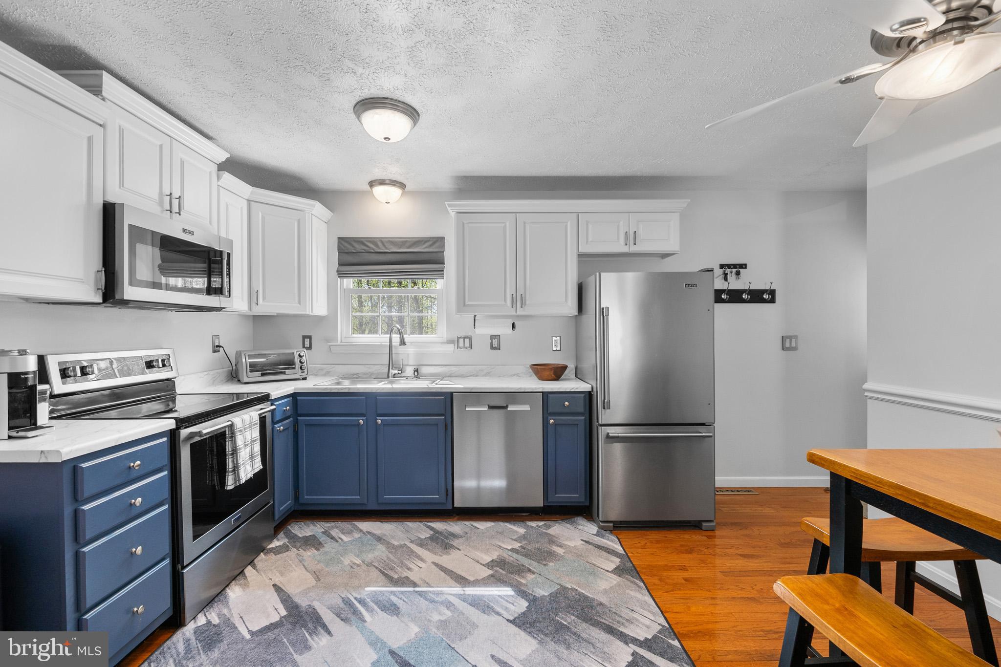 LAUREL RIDGE - Residential