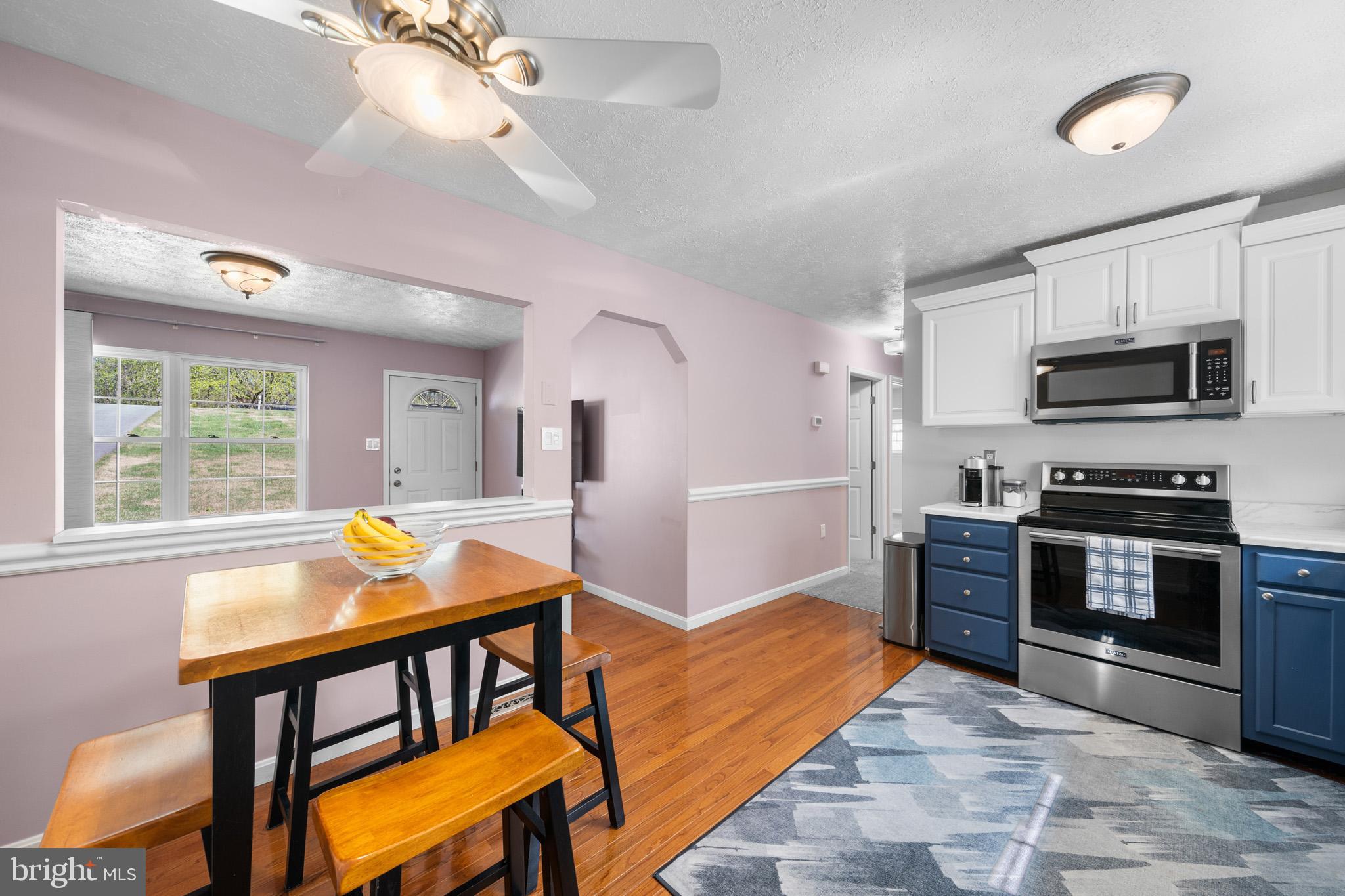 LAUREL RIDGE - Residential