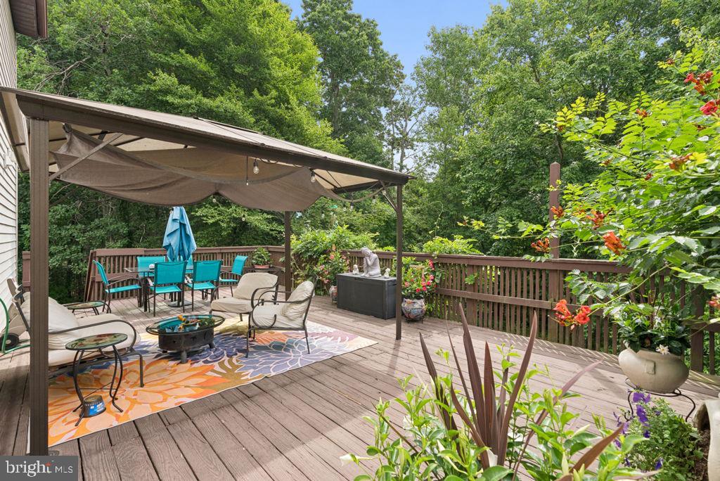 RIVERSIDE - Residential