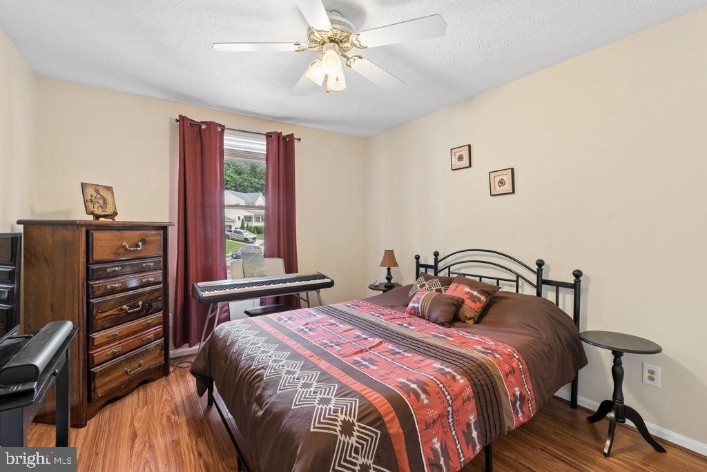 RIVERSIDE - Residential