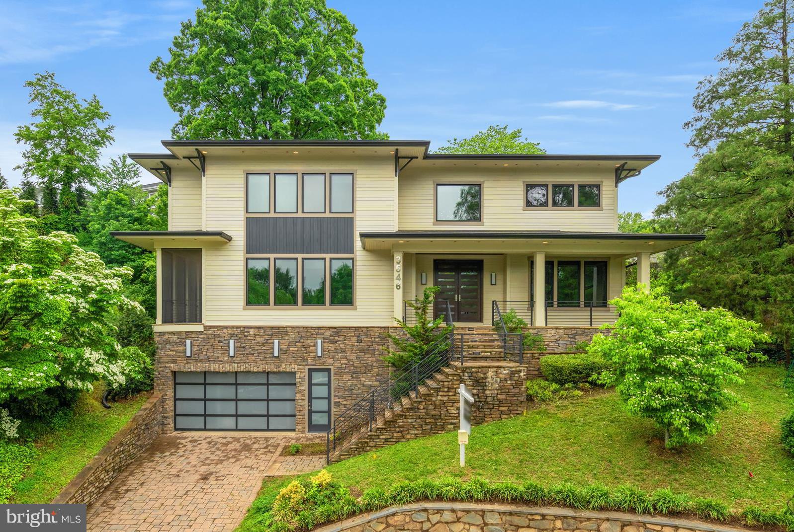 COUNTRY CLUB HILLS - Residential