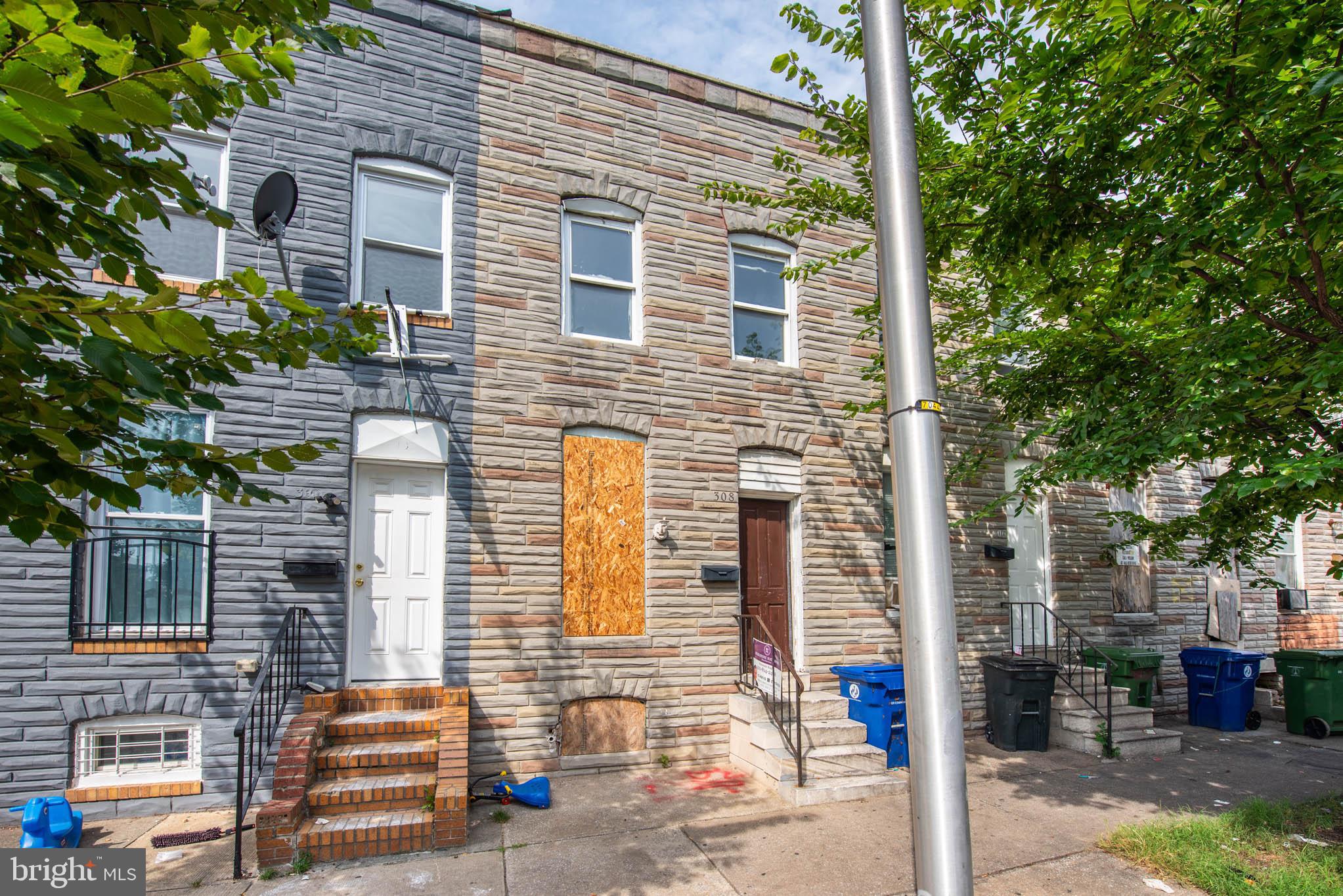 Unlock the potential of this spacious 3-bedroom, 2-bathroom townhouse, now available for sale as-is. Nestled in a desirable neighborhood with strong rental demand, this property offers an excellent opportunity for investors looking to expand their portfolio .While the property is being sold as-is, it holds significant promise with some updating and renovation. The solid foundation and layout offer a strong base for creating value, whether you plan to rent it out or resell after enhancements. Seize this opportunity to invest in a property with great potential in a thriving community. Don’t miss out on the chance to make this townhouse your next successful project.
