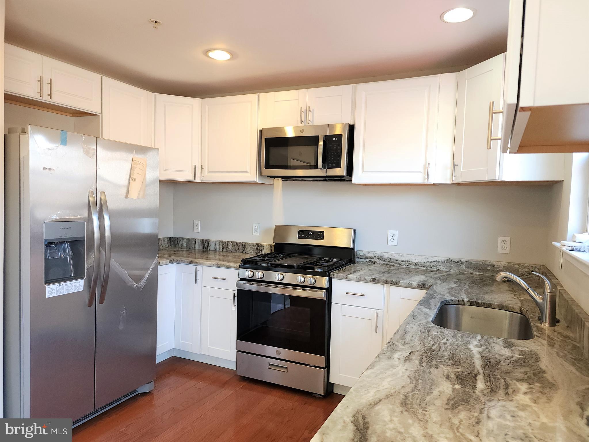 FOSTERS OVERLOOK PLAT 1> - Residential Lease